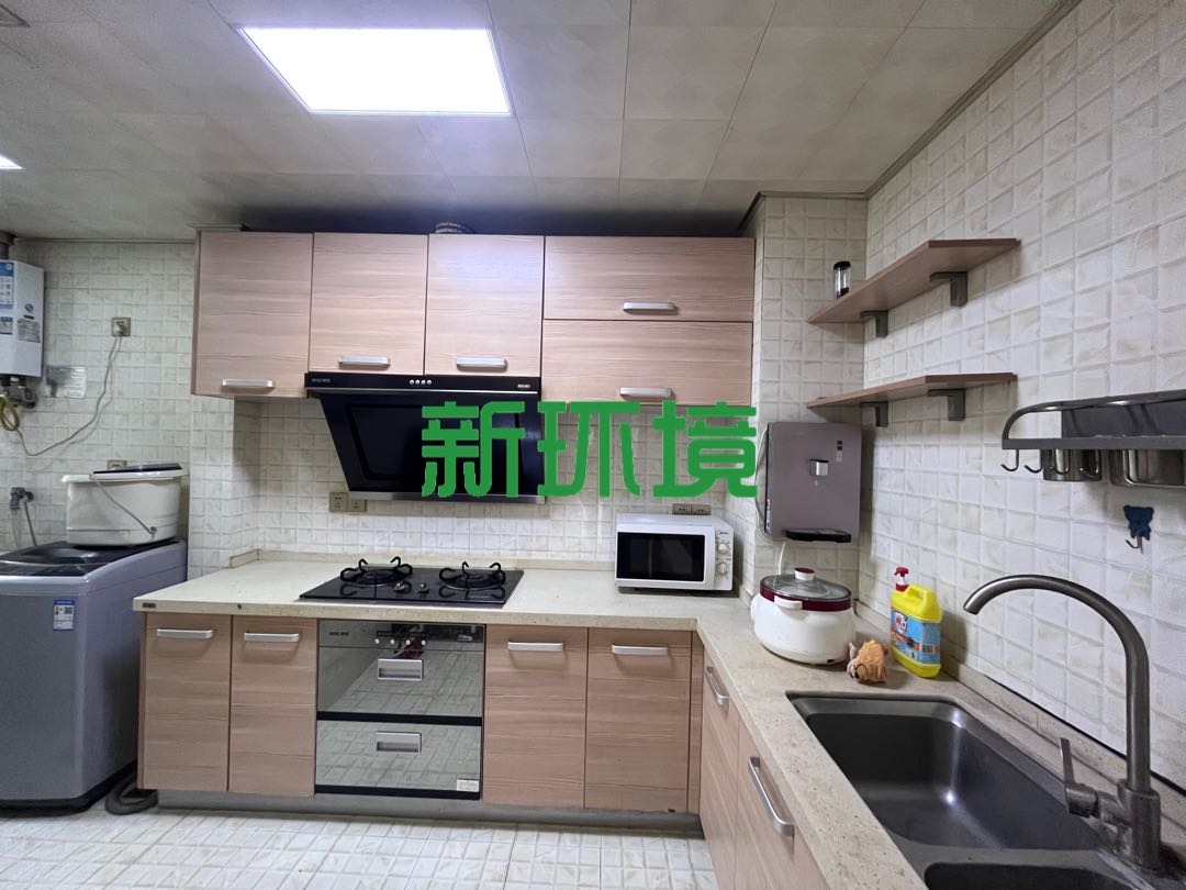 逸臣中央  3室2厅2卫   2000.00元/月室内图