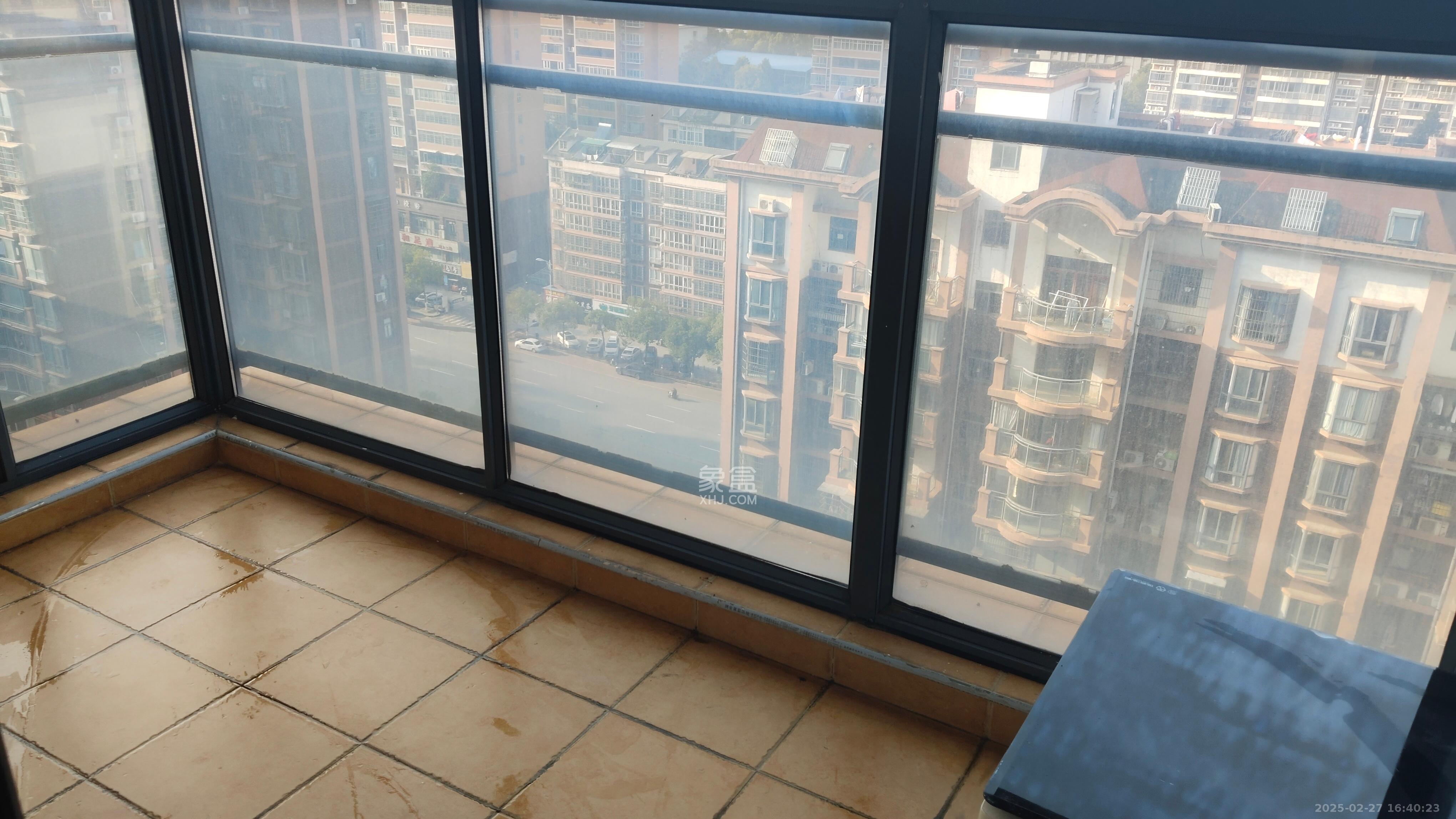 恒盛世家 3室1厅2卫 2100.0元/月 恒盛世家 3室1厅2卫 2100.0元/月室内图