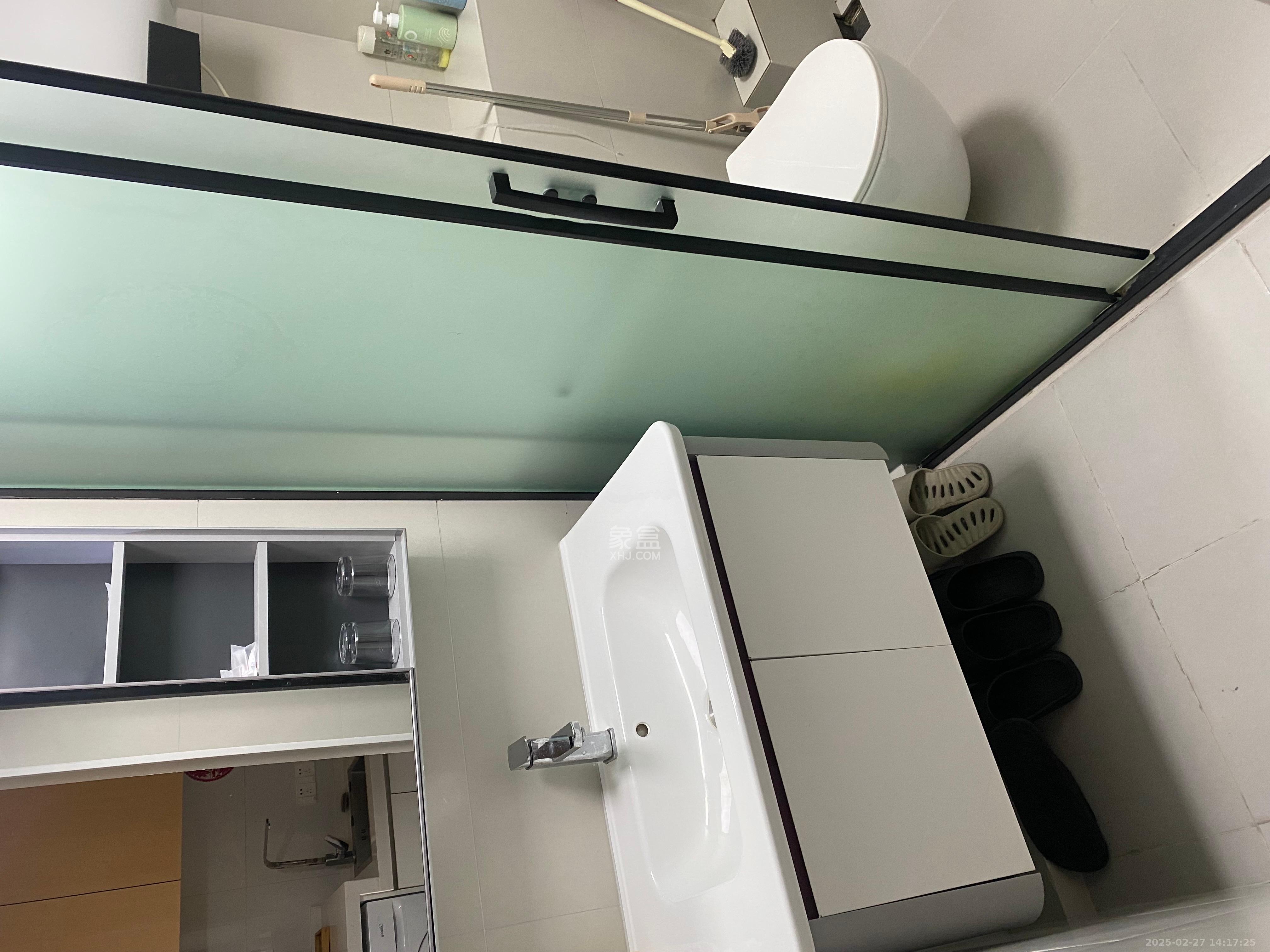 敬天广场 2室1厅1卫 3400.0元/月 敬天广场 2室1厅1卫 3400.0元/月室内图