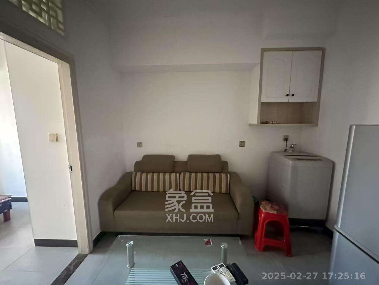 江山帝景哈佛  1室1厅1卫    1300.0元/月 江山帝景哈佛  1室1厅1卫    1300.0元/月室内图