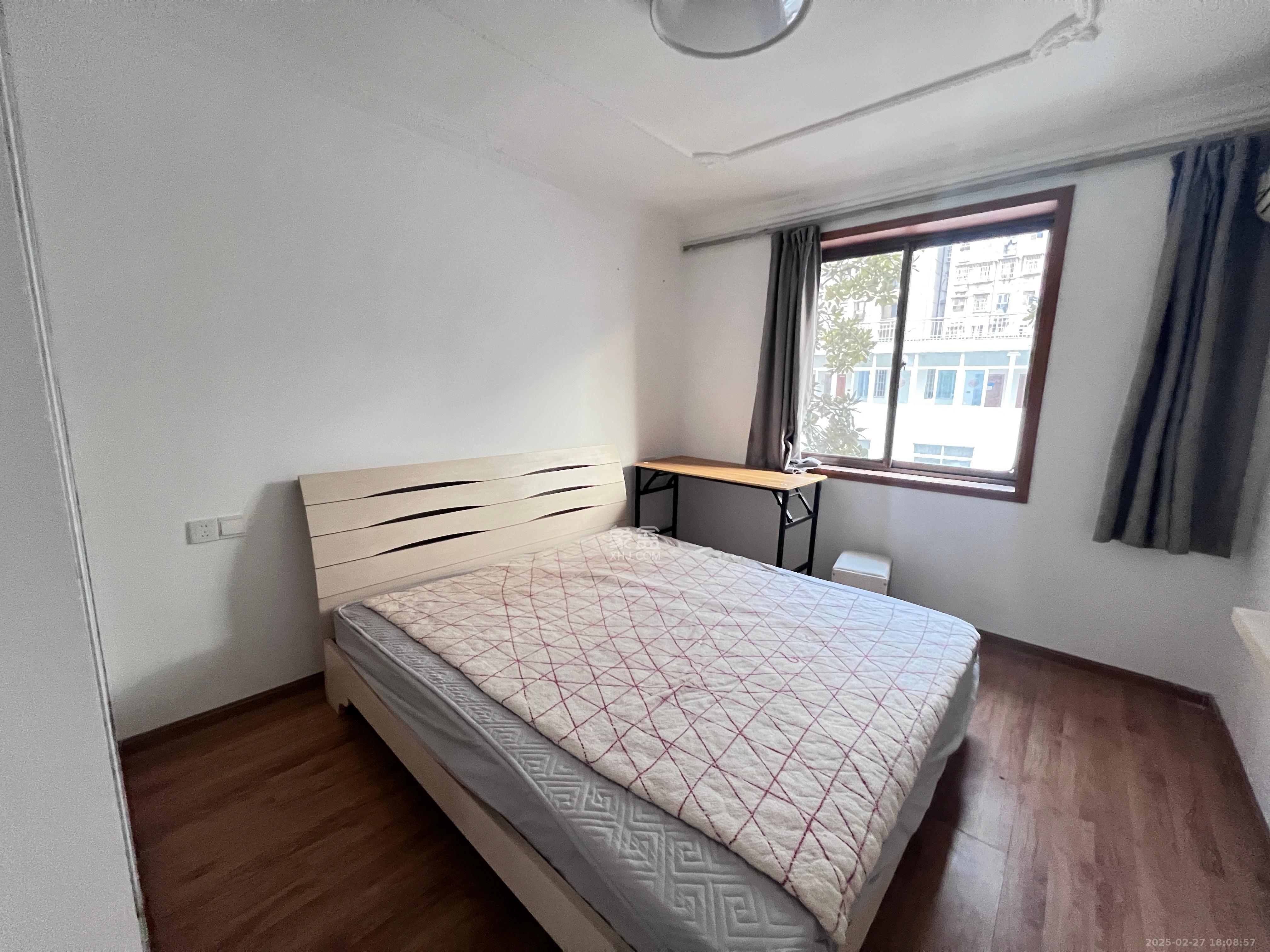 湖南省农业物资总公司宿舍 4室2厅2卫 1600.0元/月 湖南省农业物资总公司宿舍 4室2厅2卫 1600.0元/月室内图