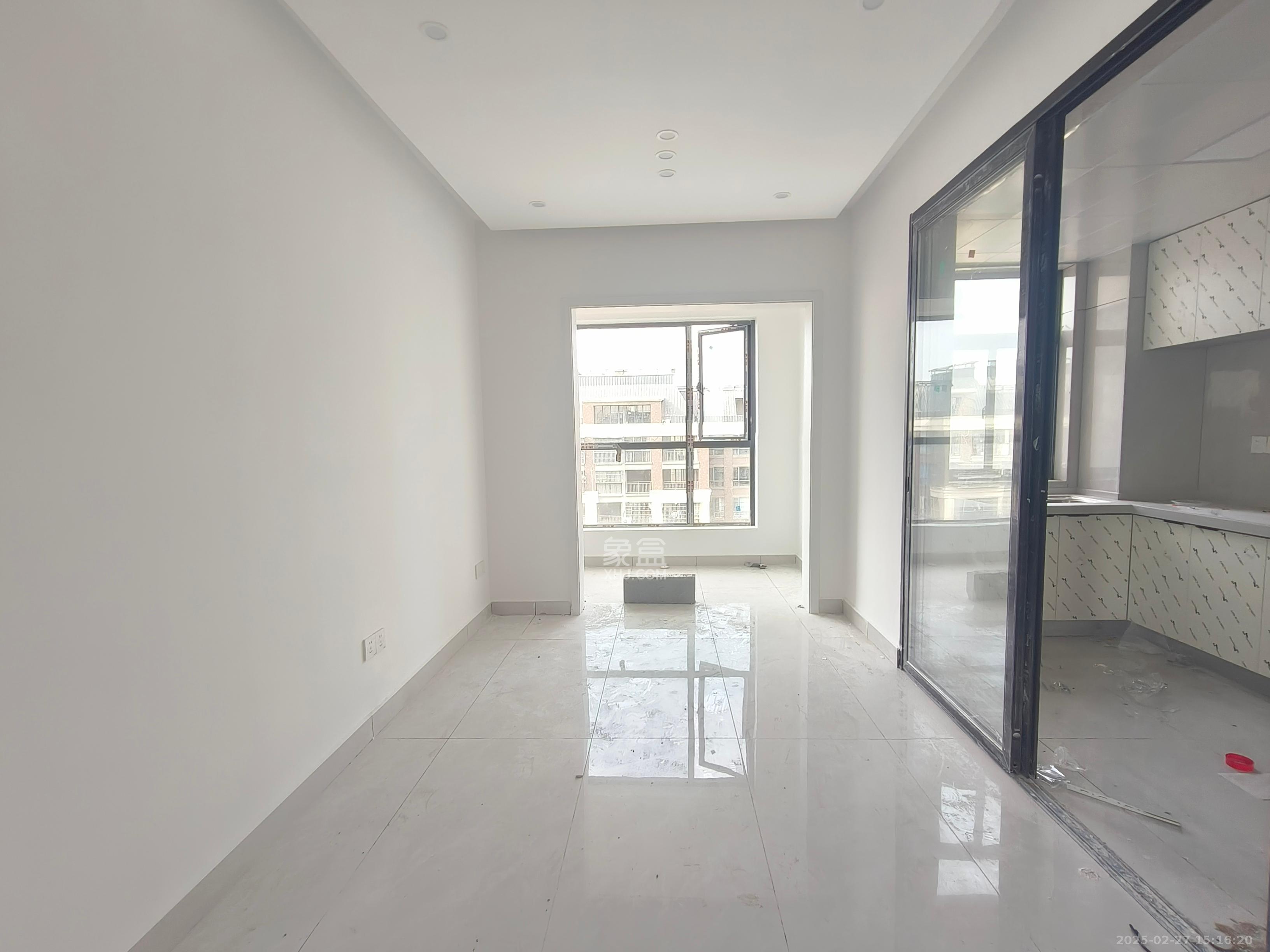 五矿紫湖香醍 3室2厅2卫 2800.0元/月 五矿紫湖香醍 3室2厅2卫 2800.0元/月室内图