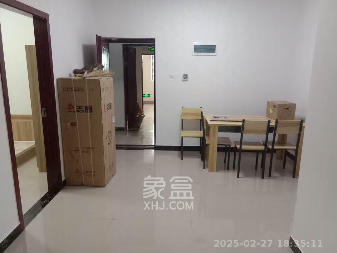 富基世纪公园  3室2厅2卫   1600.00元/月室内图