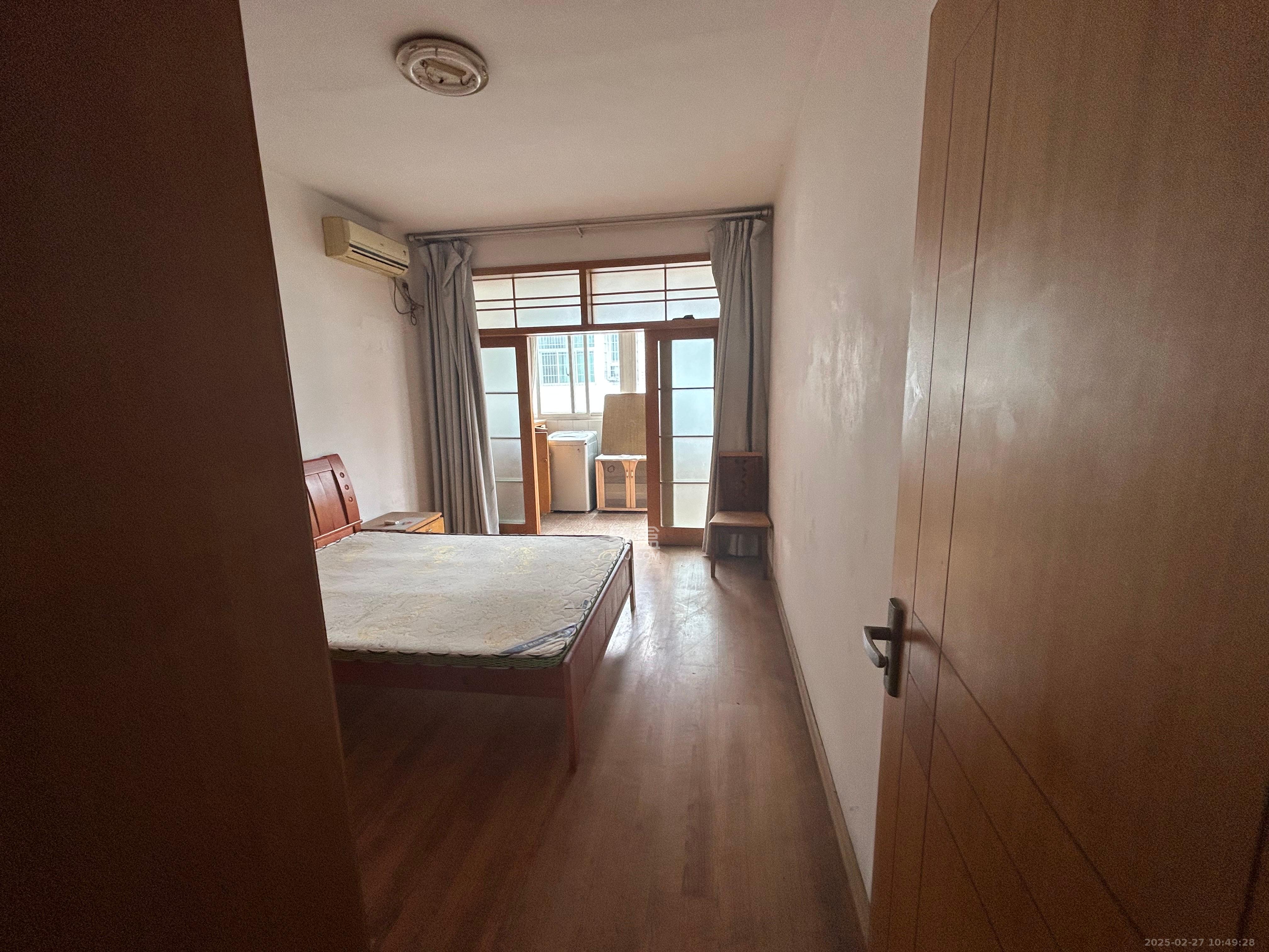 欣胜园 4室2厅1卫 2300.0元/月 欣胜园 4室2厅1卫 2300.0元/月室内图