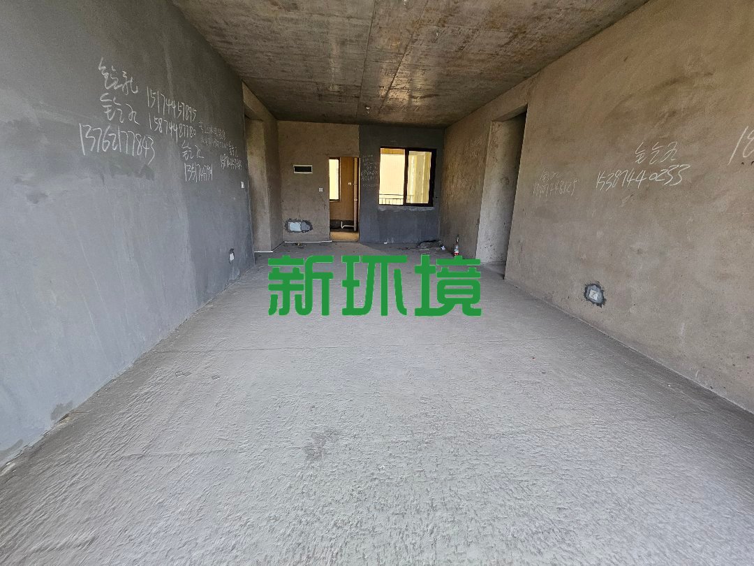 金域滨江  3室2厅2卫   71.00万客厅