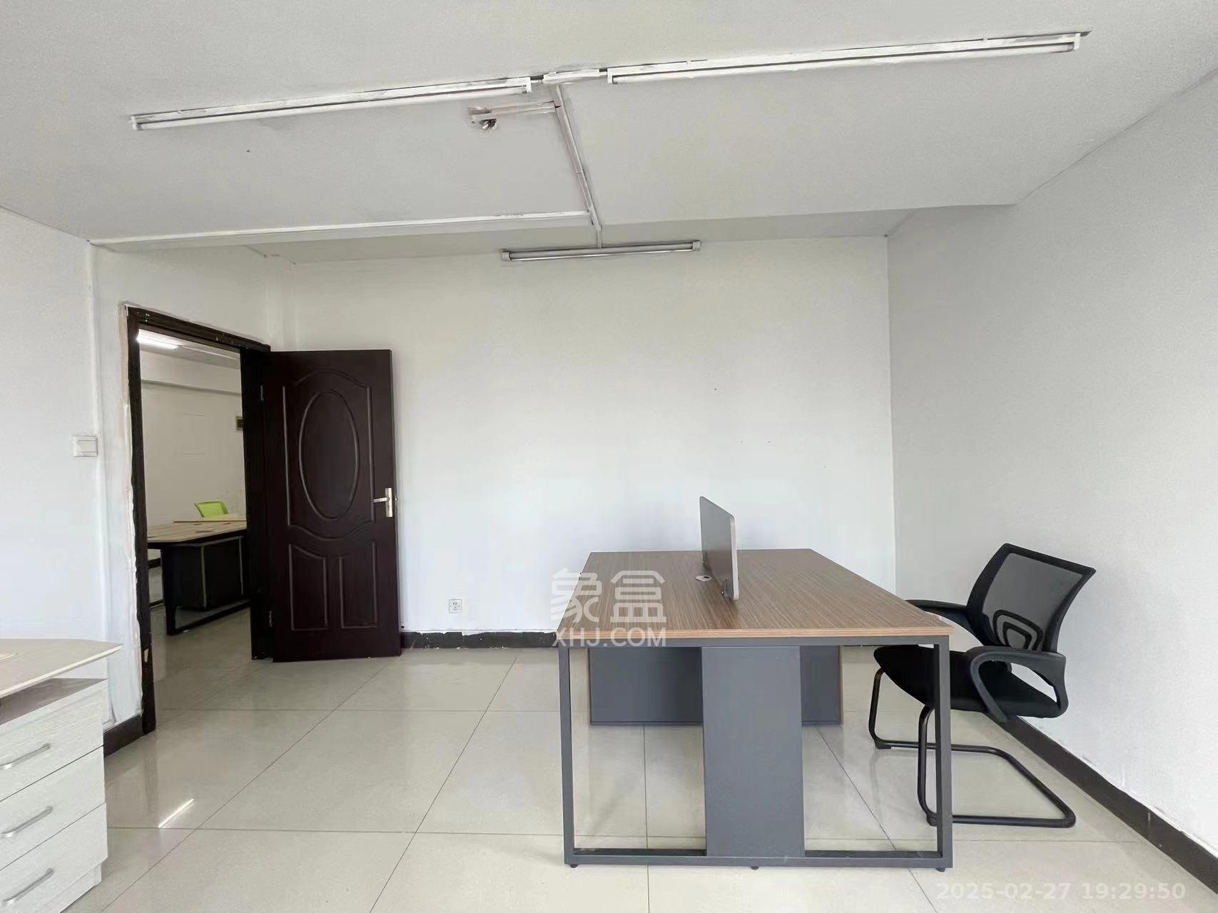 东一国际 1室1厅1卫 2200.0元/月 东一国际 1室1厅1卫 2200.0元/月室内图