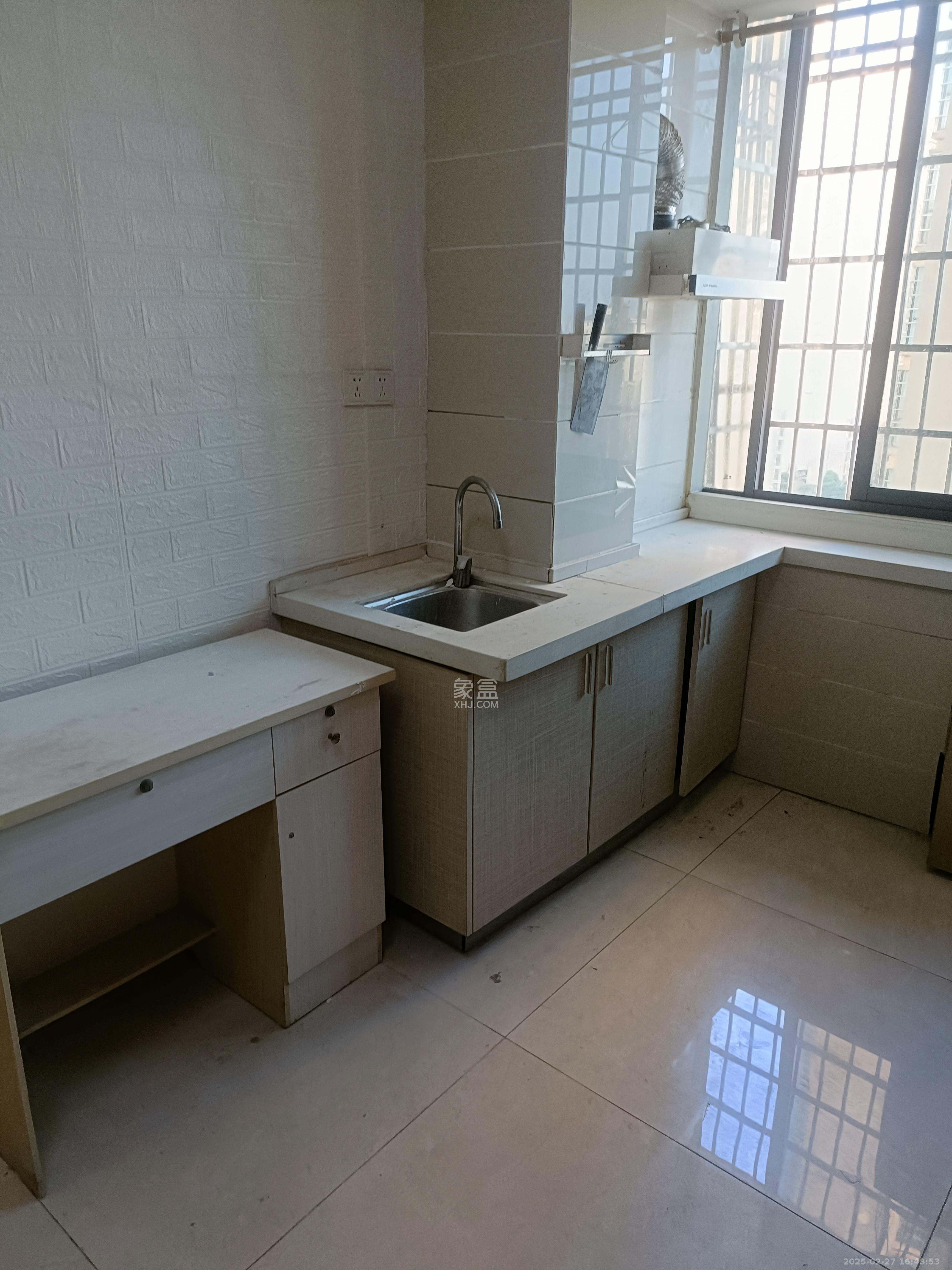 佐佑大厦 1室1厅1卫 850.0元/月 佐佑大厦 1室1厅1卫 850.0元/月室内图