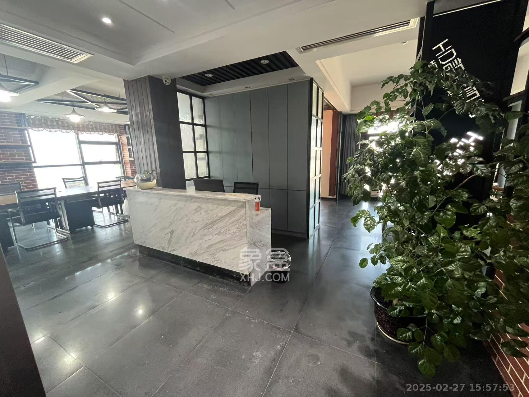 万坤图财富广场  1室1厅1卫   6500.00元/月
