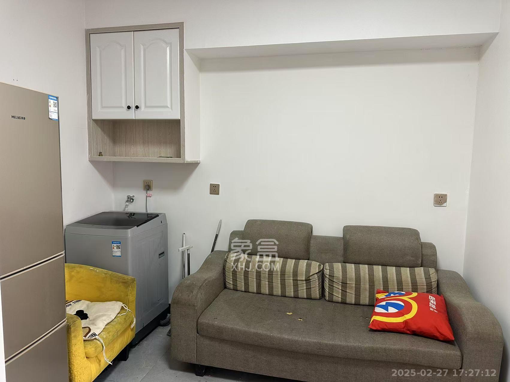 江山帝景哈佛  1室1厅1卫    1300.0元/月 江山帝景哈佛  1室1厅1卫    1300.0元/月室内图