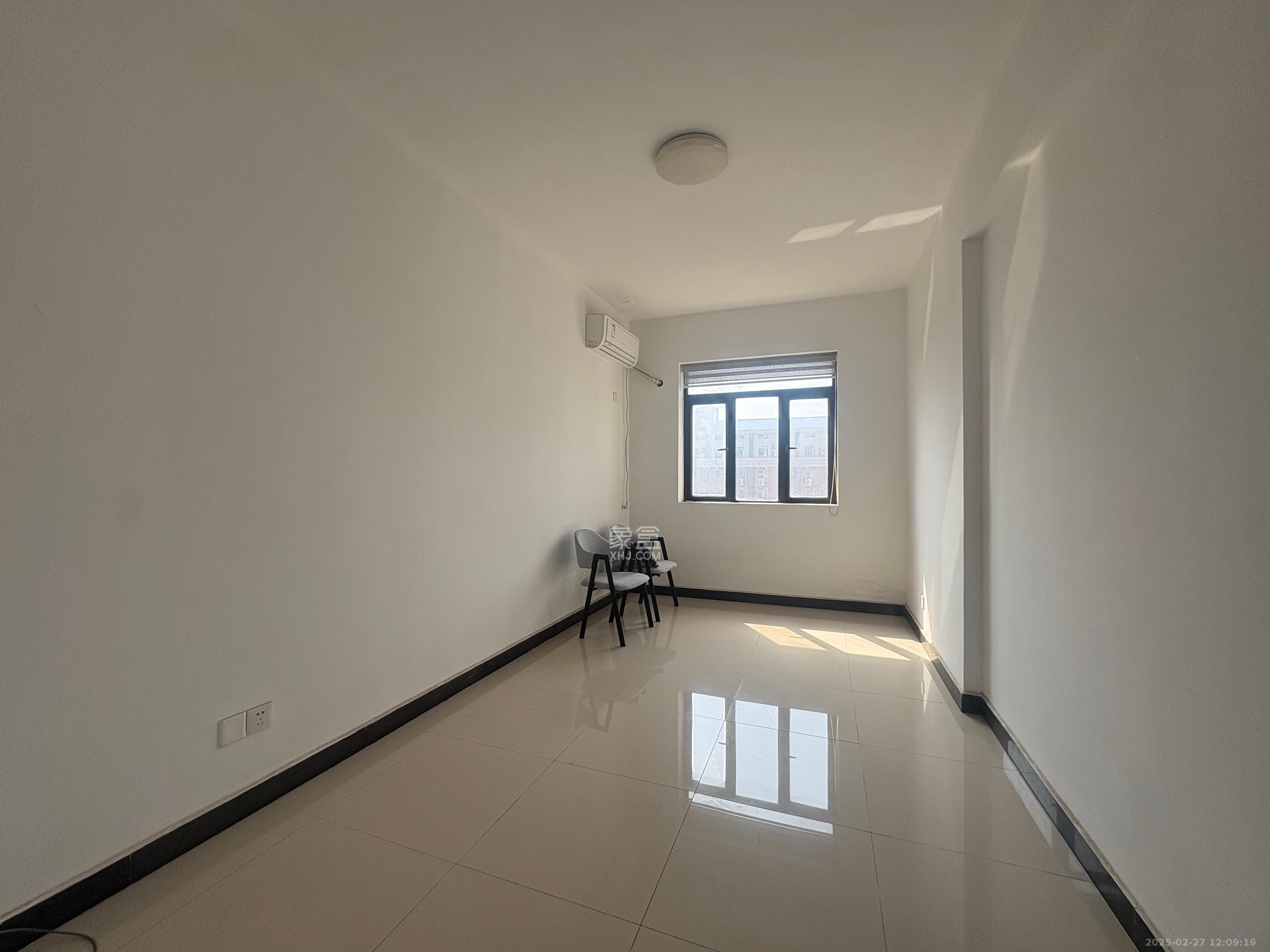 96301部队小区 4室2厅2卫 2700.0元/月 96301部队小区 4室2厅2卫 2700.0元/月室内图