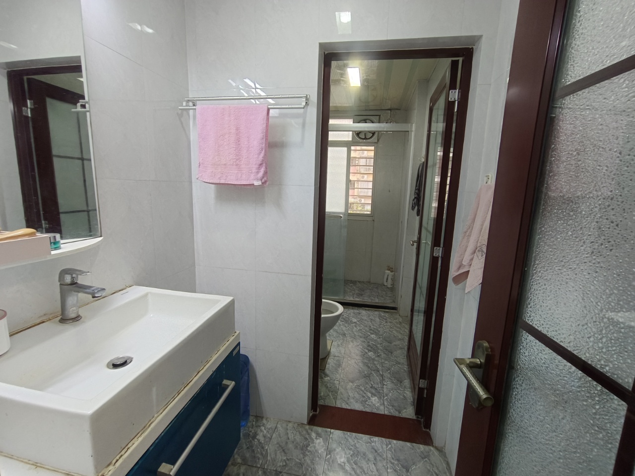 海岛阳光二期  3室2厅1卫   2800.00元/月室内图