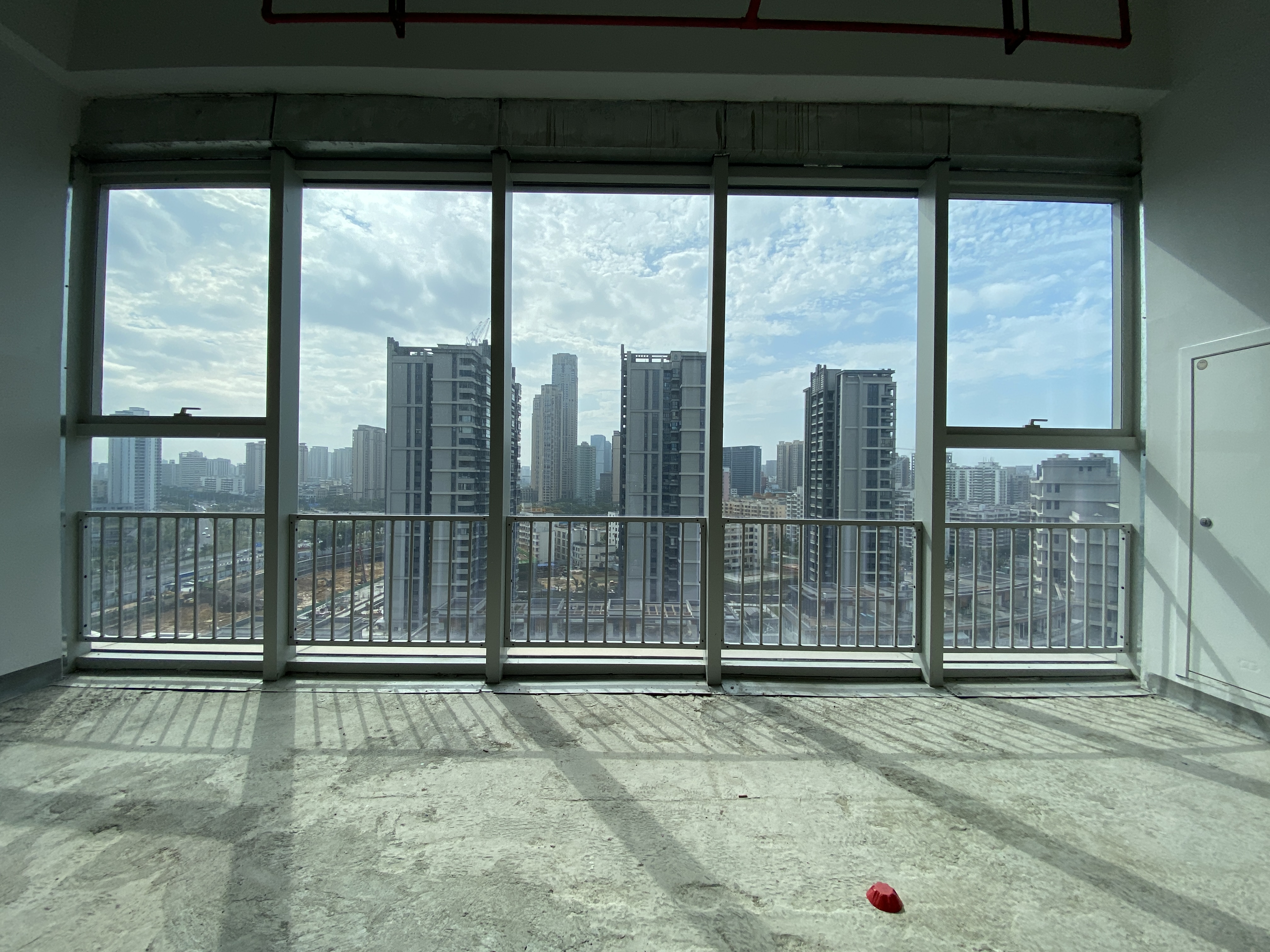 雅居乐写字楼 3室2厅1卫 7100.0元/月 雅居乐写字楼 3室2厅1卫 7100.0元/月室内图