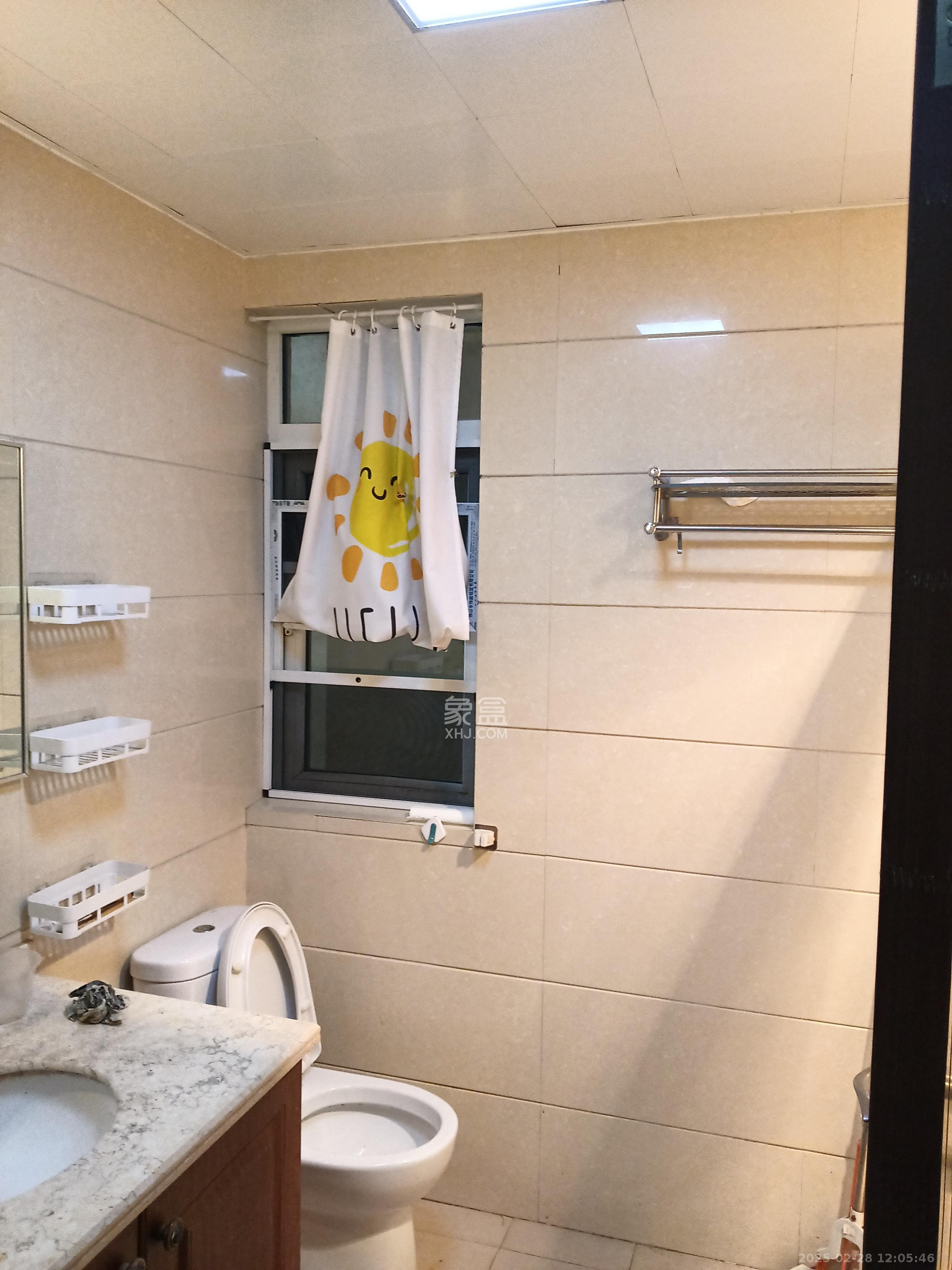 郡原居里 3室2厅1卫 2200.0元/月 郡原居里 3室2厅1卫 2200.0元/月室内图