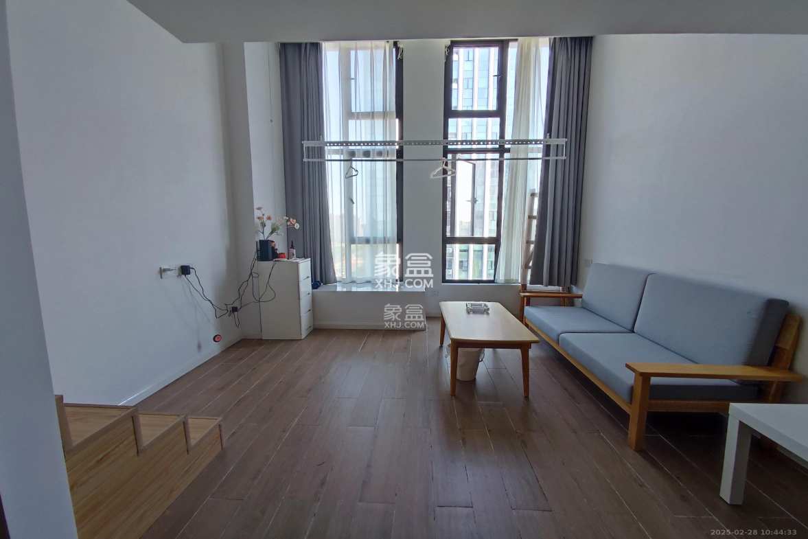 润和国际广场  1室0厅0卫    2600.0元/月 润和国际广场  1室0厅0卫    2600.0元/月室内图