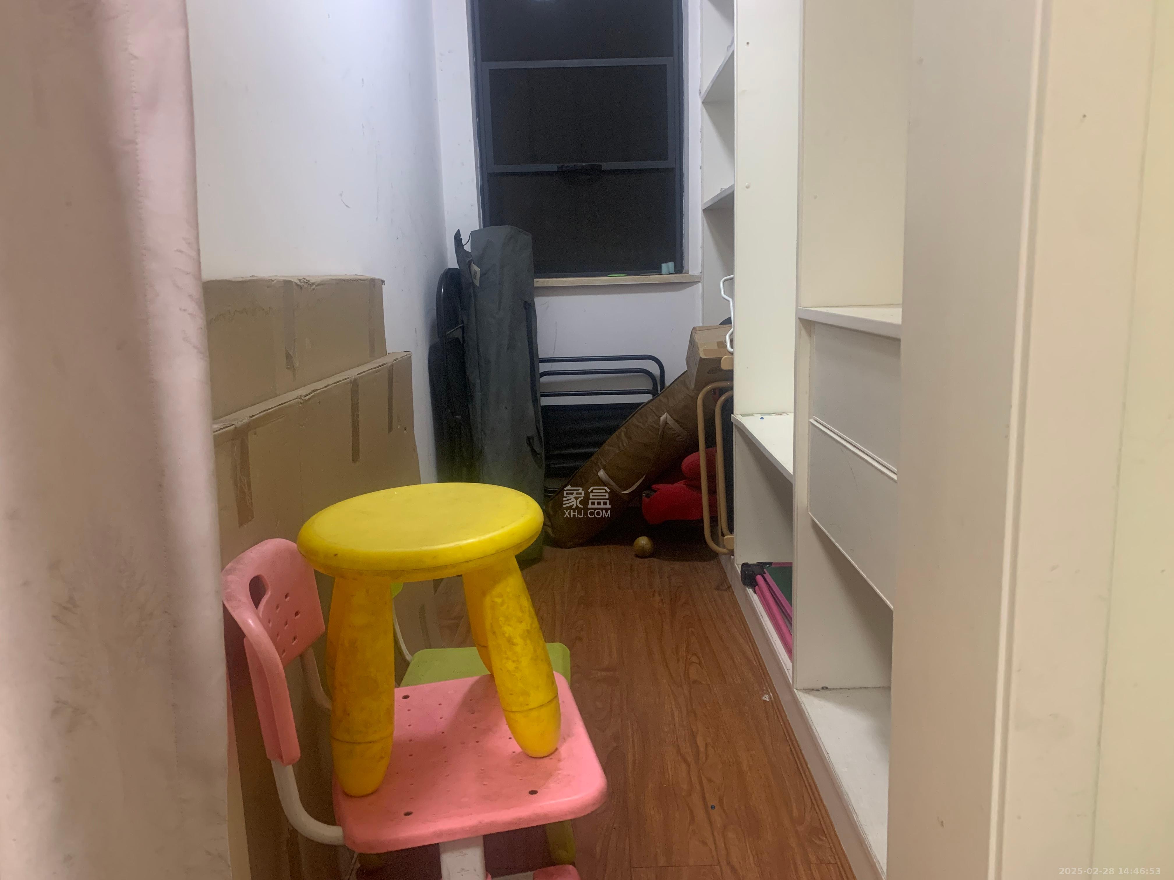 中建芙蓉嘉苑  3室2厅1卫   2400.00元/月室内图