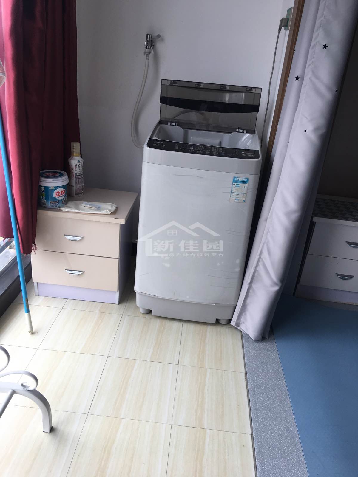 山水印象  1室1厅1卫   1000.00元/月室内图