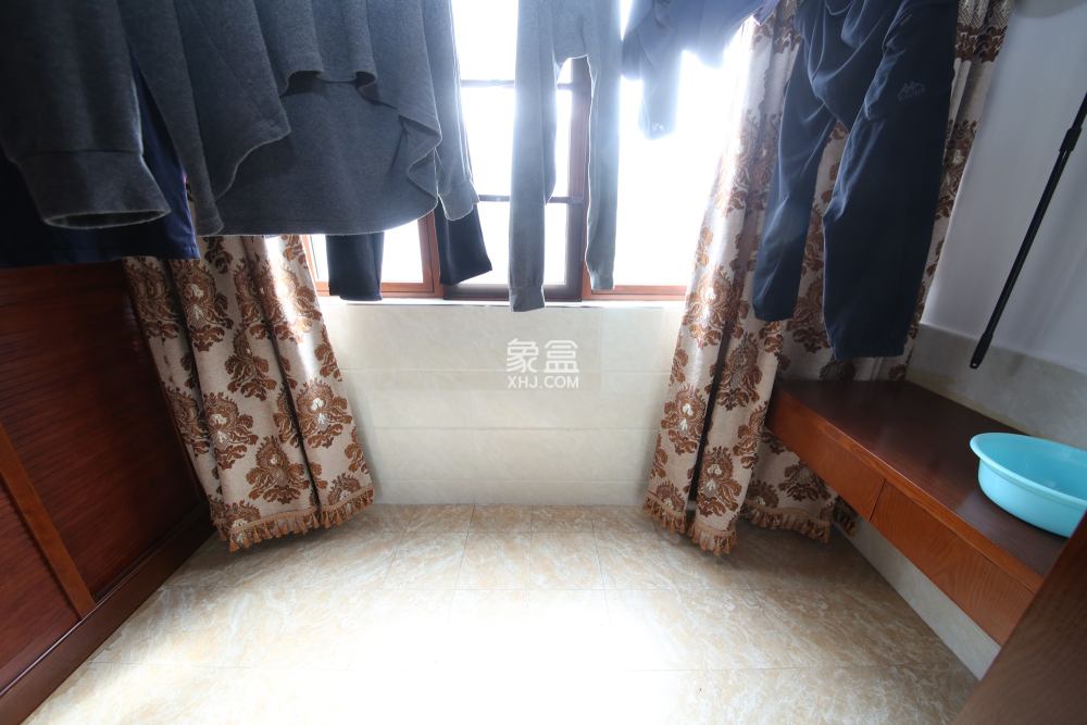 省建苑小區(qū)  2室2廳1衛(wèi)   70.00萬