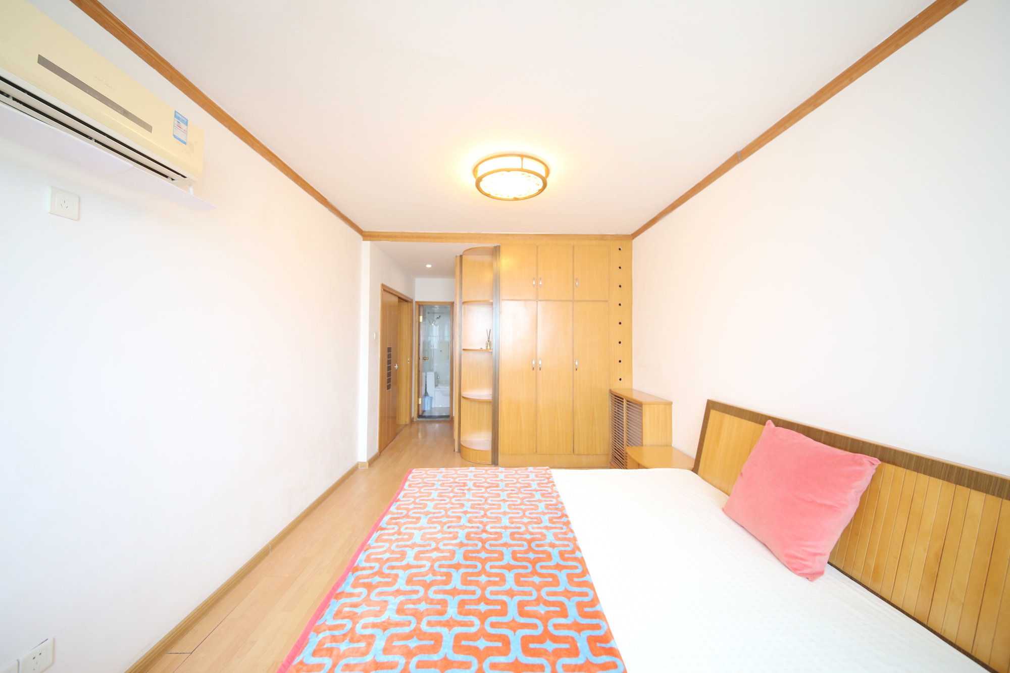 省建设厅宿舍  3室2厅2卫   133.80万卧室