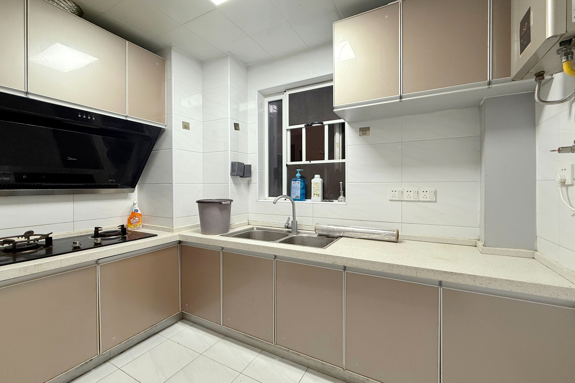 新城国际花都 3室2厅2卫 74.0万 新城国际花都 3室2厅2卫 74.0万其他