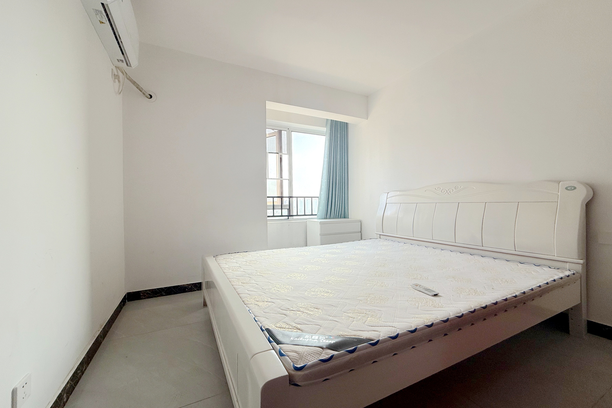 新城国际花都 3室2厅2卫 74.0万 新城国际花都 3室2厅2卫 74.0万卧室