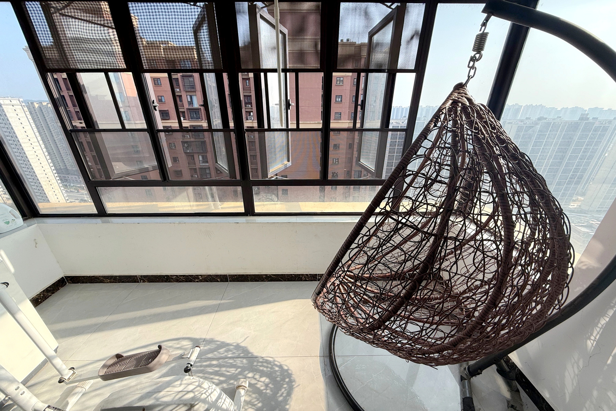 新城国际花都 3室2厅2卫 74.0万 新城国际花都 3室2厅2卫 74.0万阳台