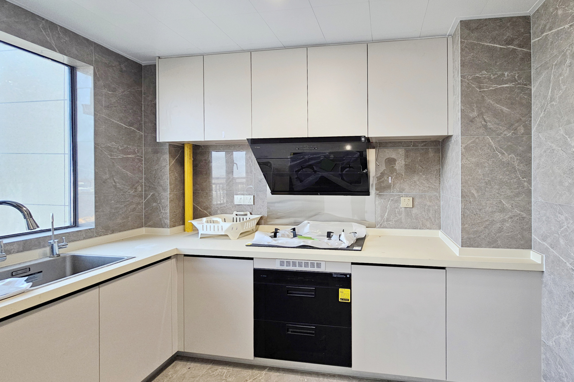 阳光城尚东湾青柠园 4室2厅2卫 135.0万 阳光城尚东湾青柠园 4室2厅2卫 135.0万其他