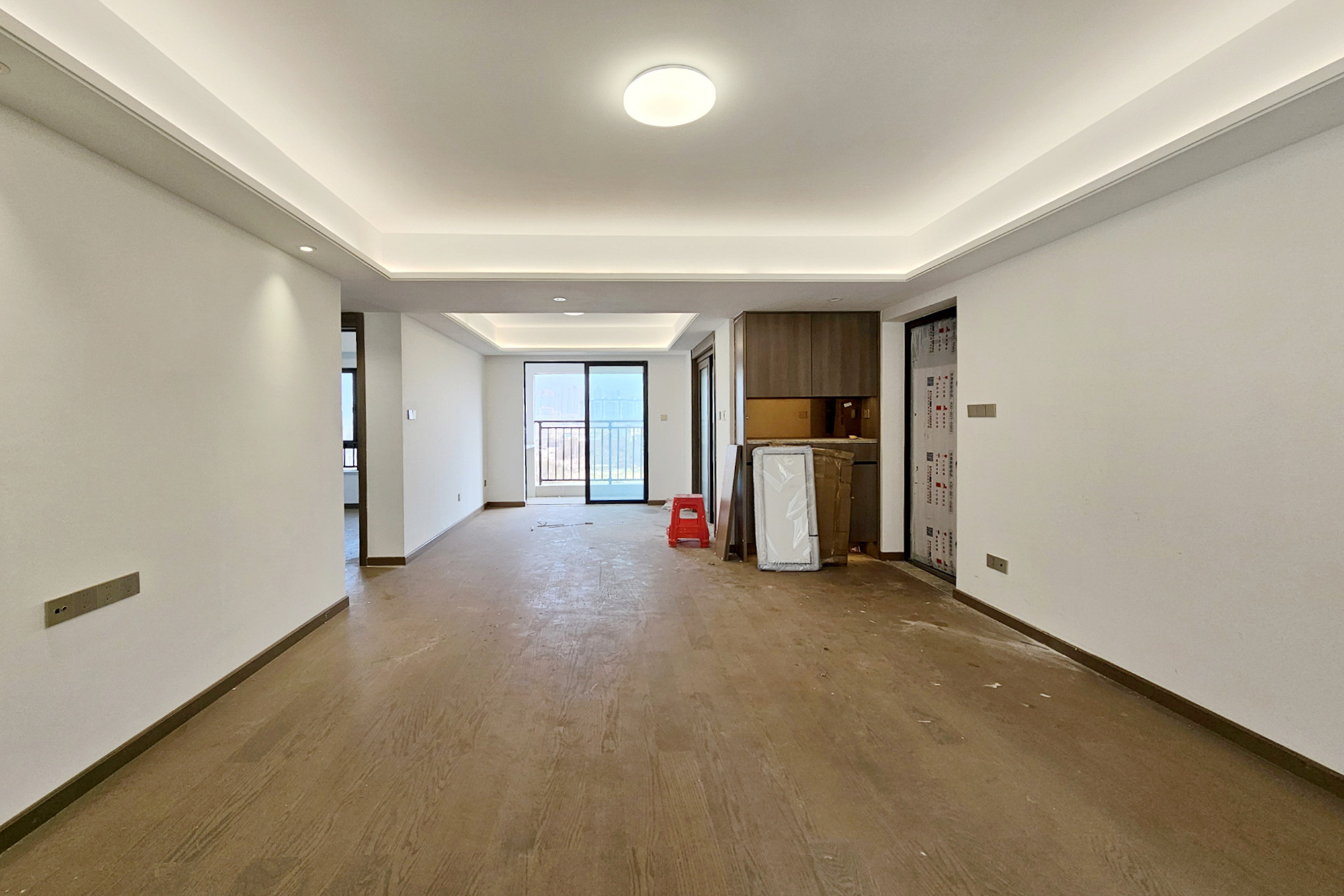 阳光城尚东湾青柠园 4室2厅2卫 135.0万 阳光城尚东湾青柠园 4室2厅2卫 135.0万客厅