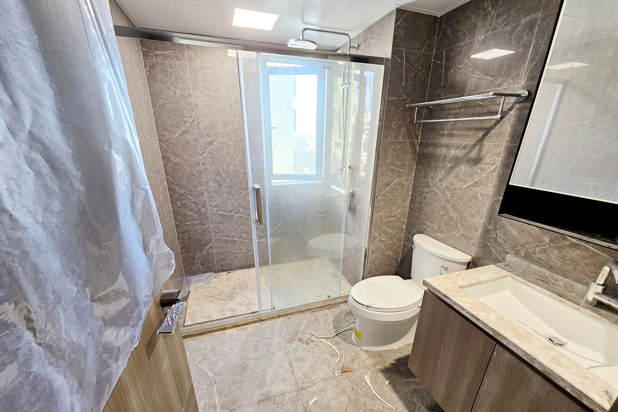 阳光城尚东湾青柠园 4室2厅2卫 135.0万 阳光城尚东湾青柠园 4室2厅2卫 135.0万卫生间