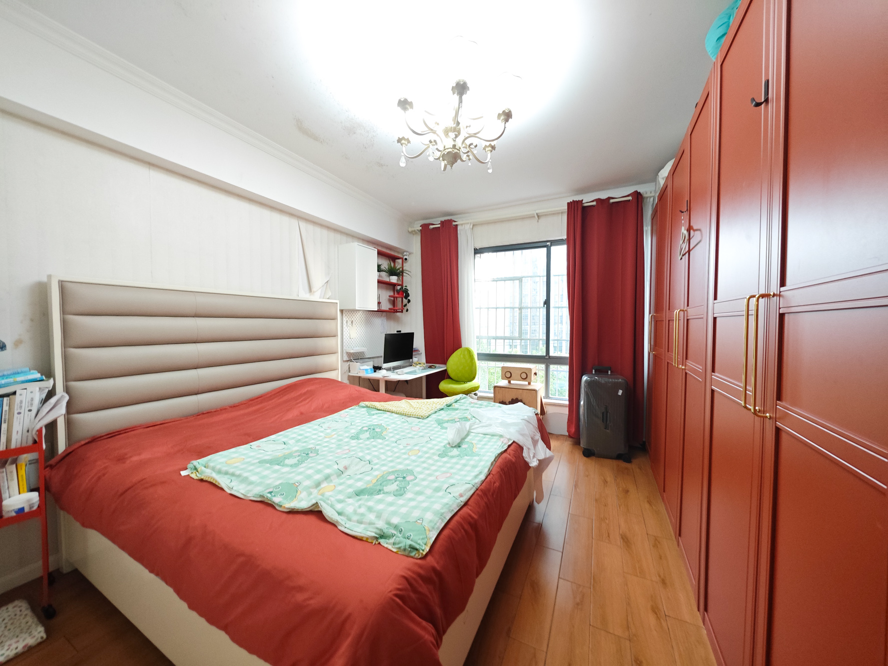 鑫远湘府华城 3室2厅1卫 129.0万 鑫远湘府华城 3室2厅1卫 129.0万卧室