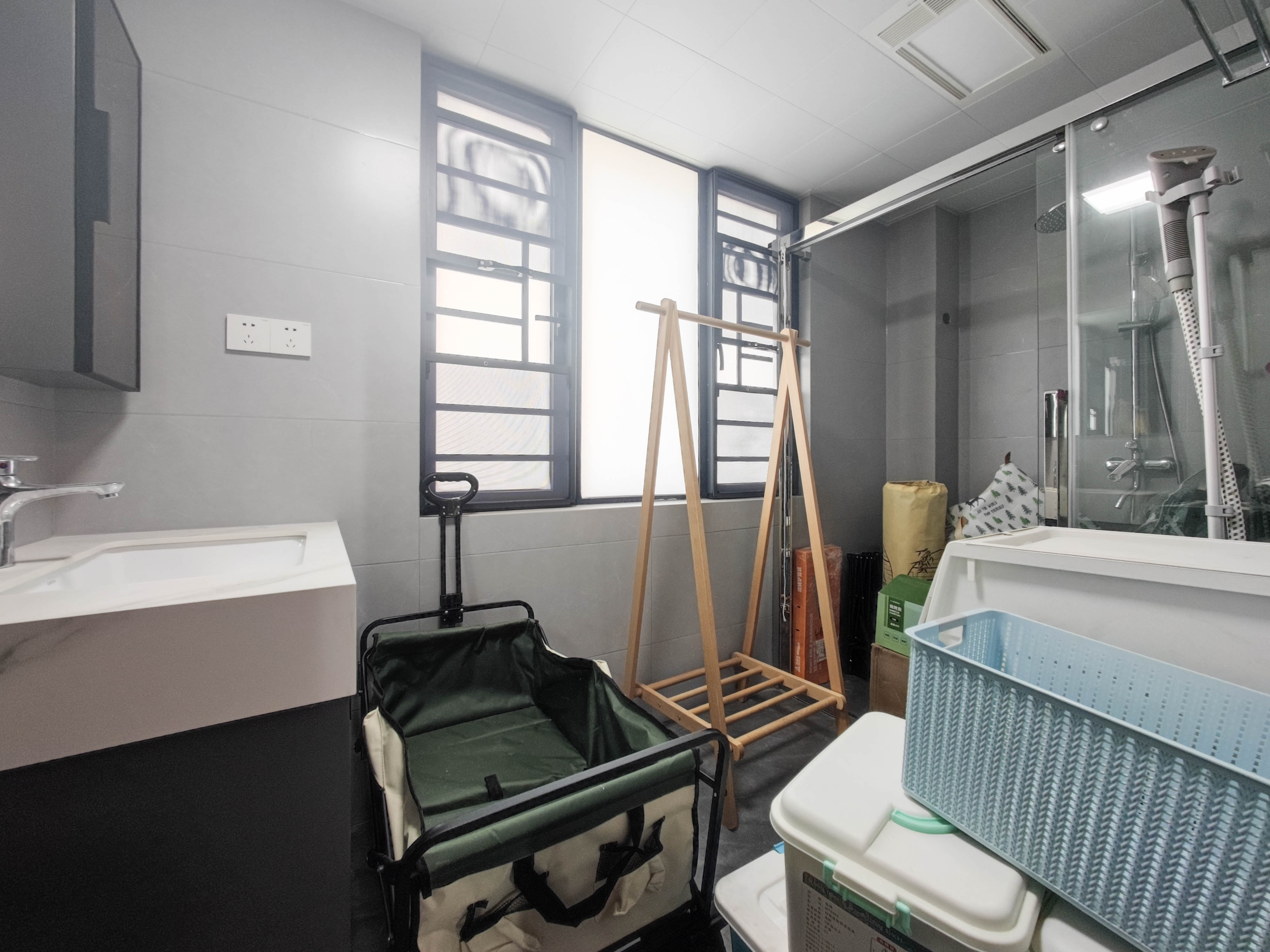 清溪川九号 4室2厅3卫 252.0万 清溪川九号 4室2厅3卫 252.0万卫生间