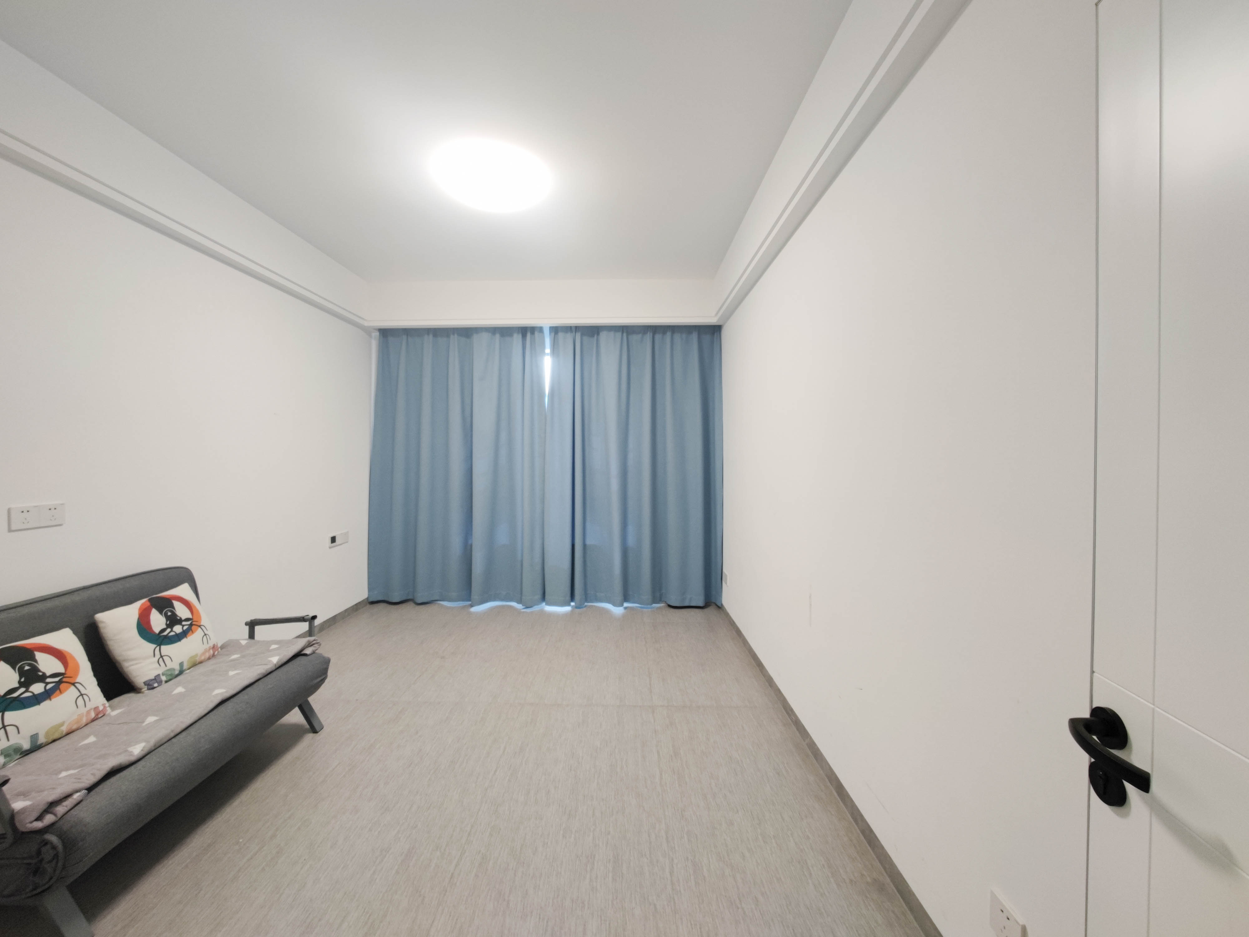 清溪川九号 4室2厅3卫 252.0万 清溪川九号 4室2厅3卫 252.0万卧室