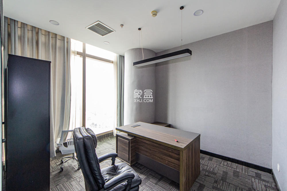 北辰時(shí)代廣場(chǎng)   257.0㎡     360.00萬(wàn)