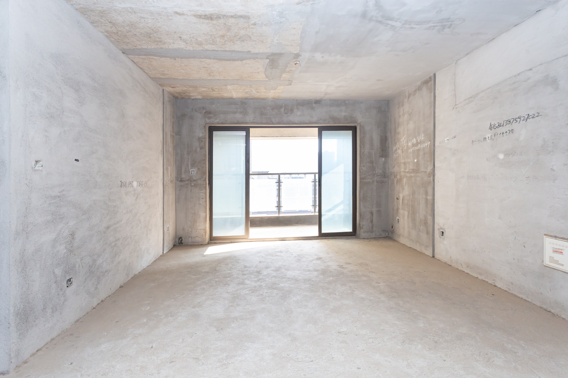 润和滨江府  4室2厅2卫    125.0万 润和滨江府  4室2厅2卫    125.0万