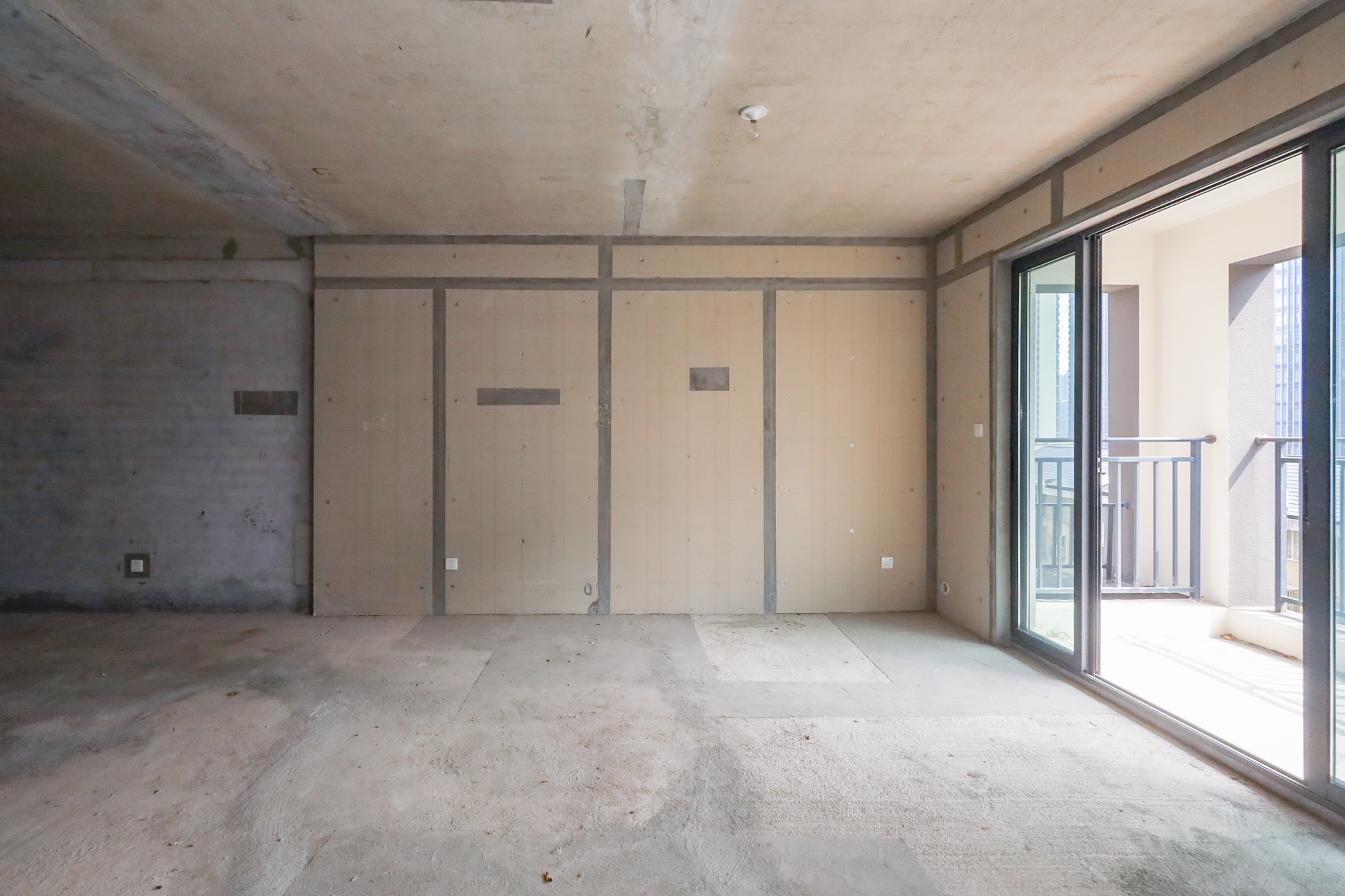 轨道中建麓江府  3室2厅2卫   165.80万客厅