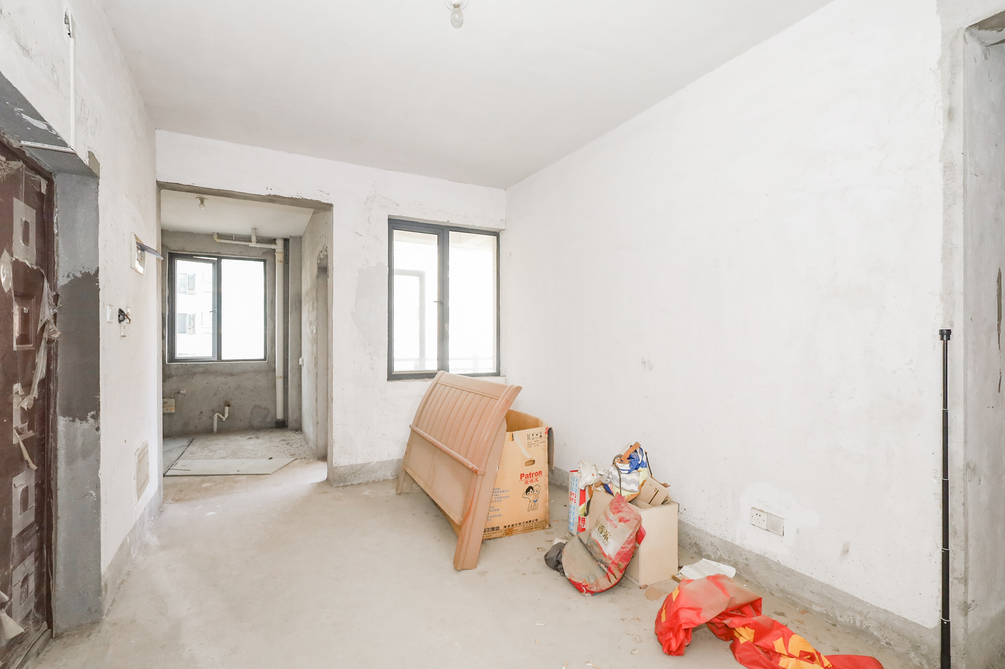 八方小区D区 4室2厅2卫 368.0万 八方小区D区 4室2厅2卫 368.0万其他