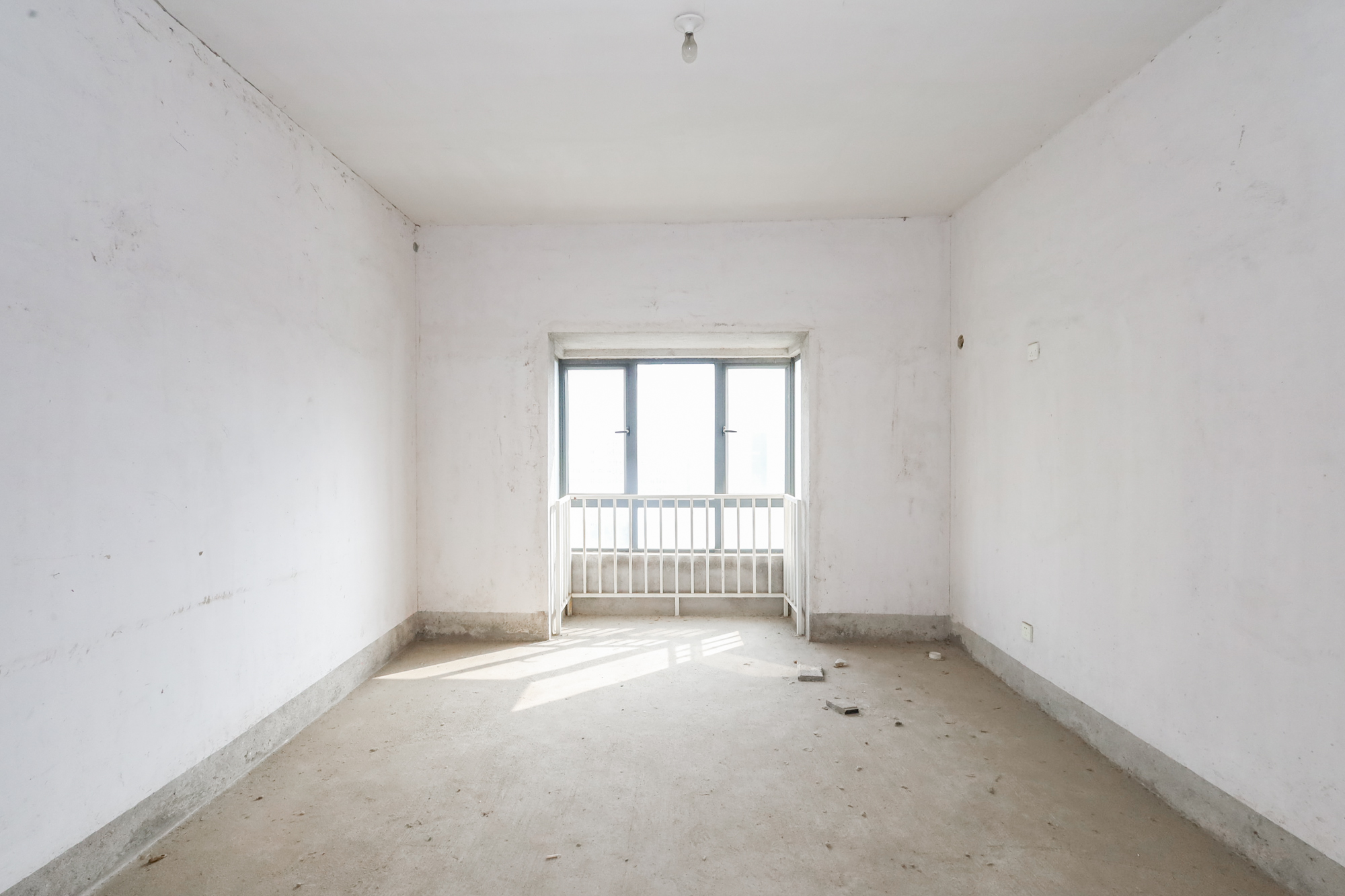 八方小区D区 4室2厅2卫 368.0万 八方小区D区 4室2厅2卫 368.0万卧室