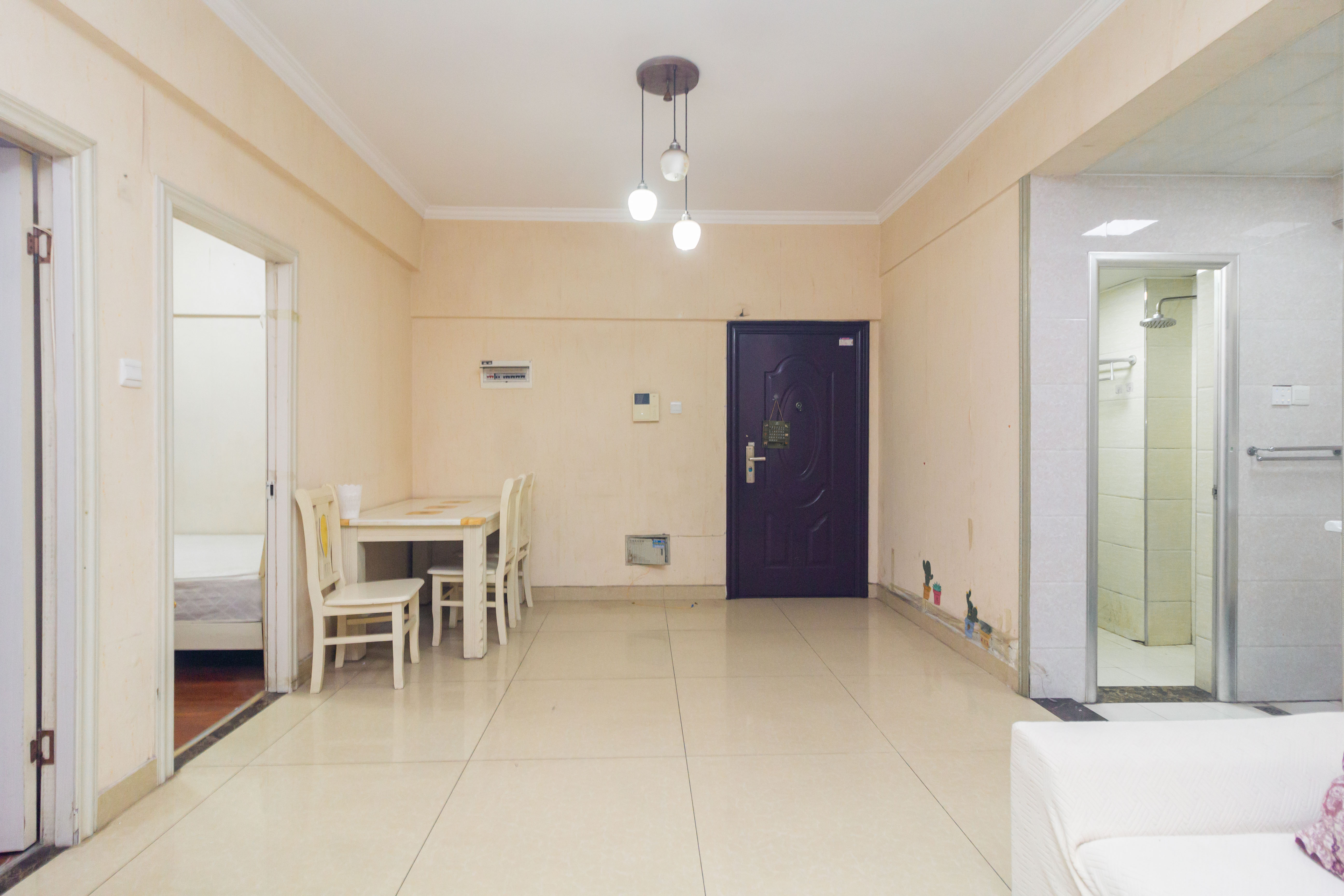 爵士湘  2室2厅1卫    33.8万 爵士湘  2室2厅1卫    33.8万客厅