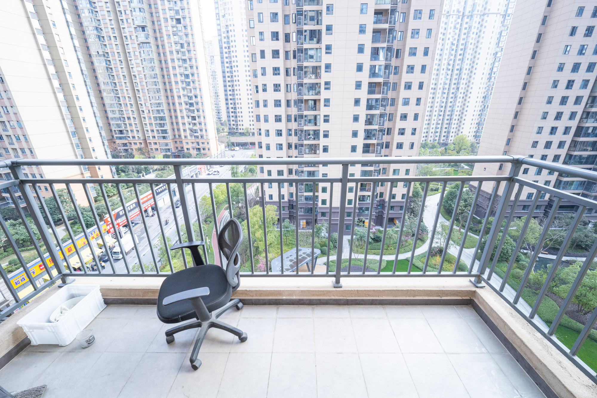 运达锦绣广场  3室2厅2卫    147.0万 运达锦绣广场  3室2厅2卫    147.0万阳台