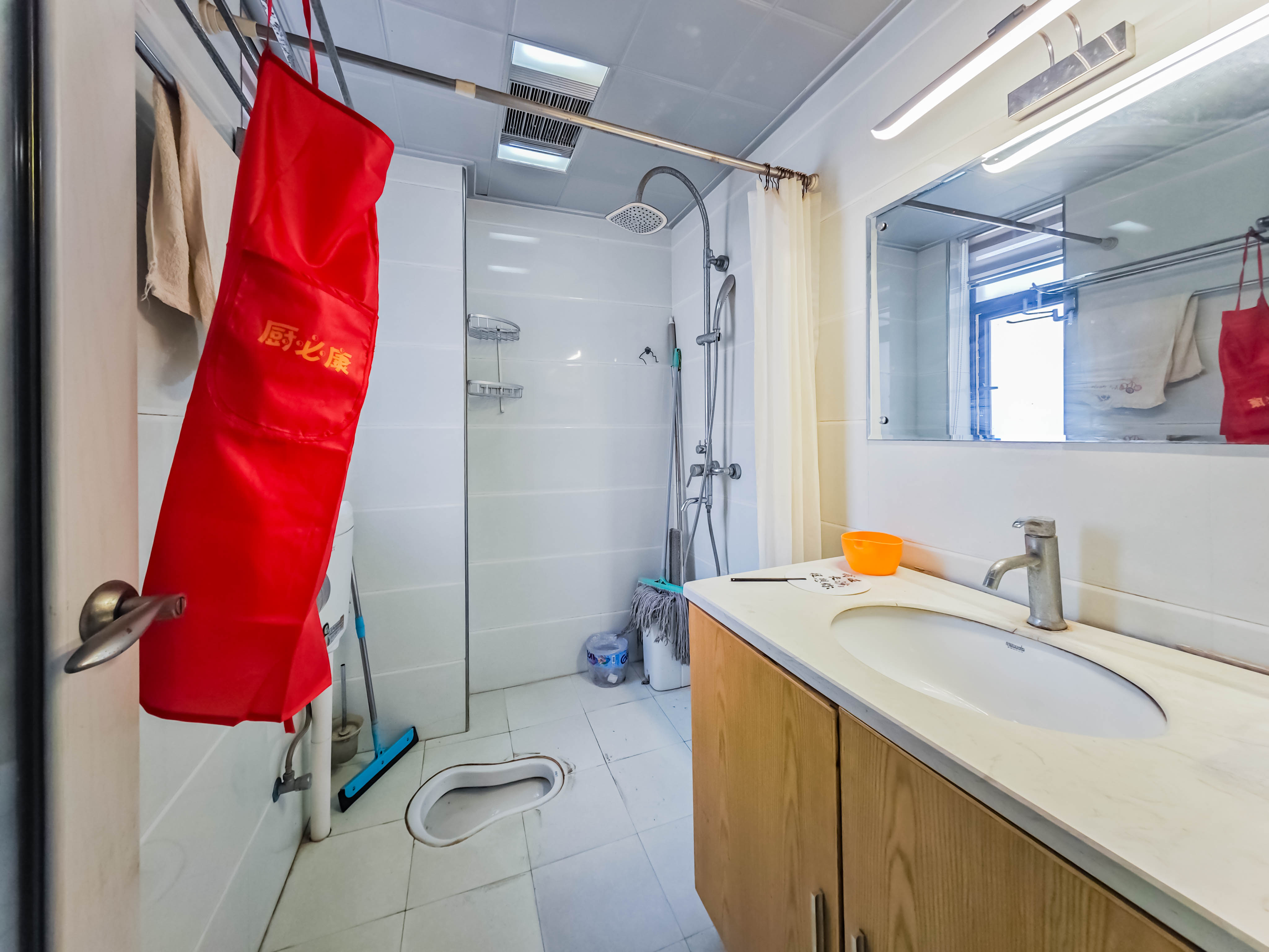 香樟兰亭(朗峰苑)  3室2厅1卫    75.0万 香樟兰亭(朗峰苑)  3室2厅1卫    75.0万卫生间