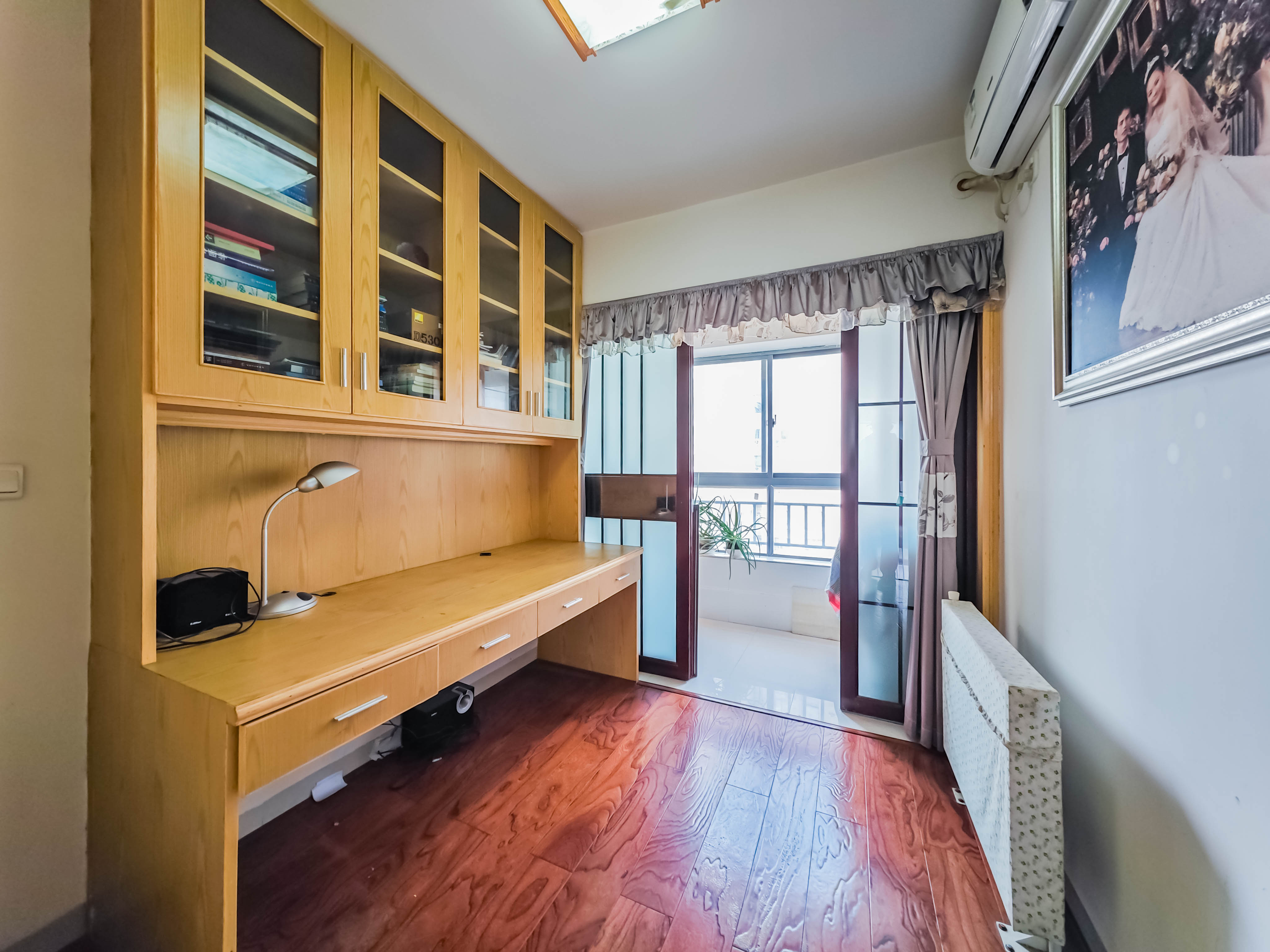 香樟兰亭(朗峰苑)  3室2厅1卫    75.0万 香樟兰亭(朗峰苑)  3室2厅1卫    75.0万卧室