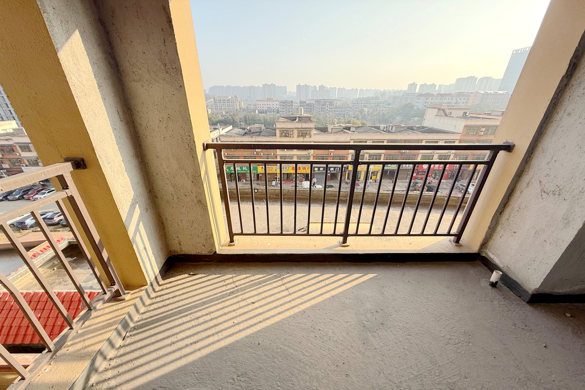 富兴悦府(富兴学府名邸) 0室0厅0卫 60.0万 富兴悦府(富兴学府名邸) 0室0厅0卫 60.0万阳台