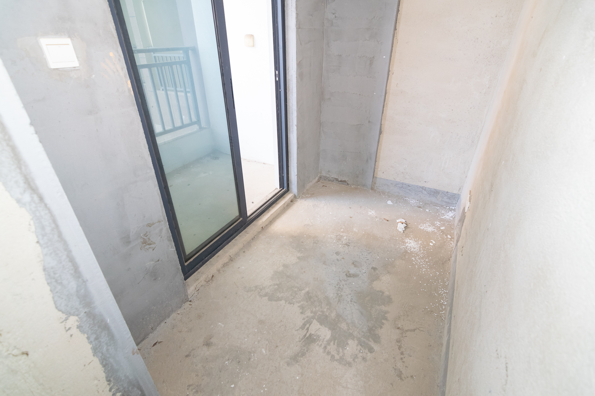 中粮鸿云 3室2厅2卫 60.0万 中粮鸿云 3室2厅2卫 60.0万卧室