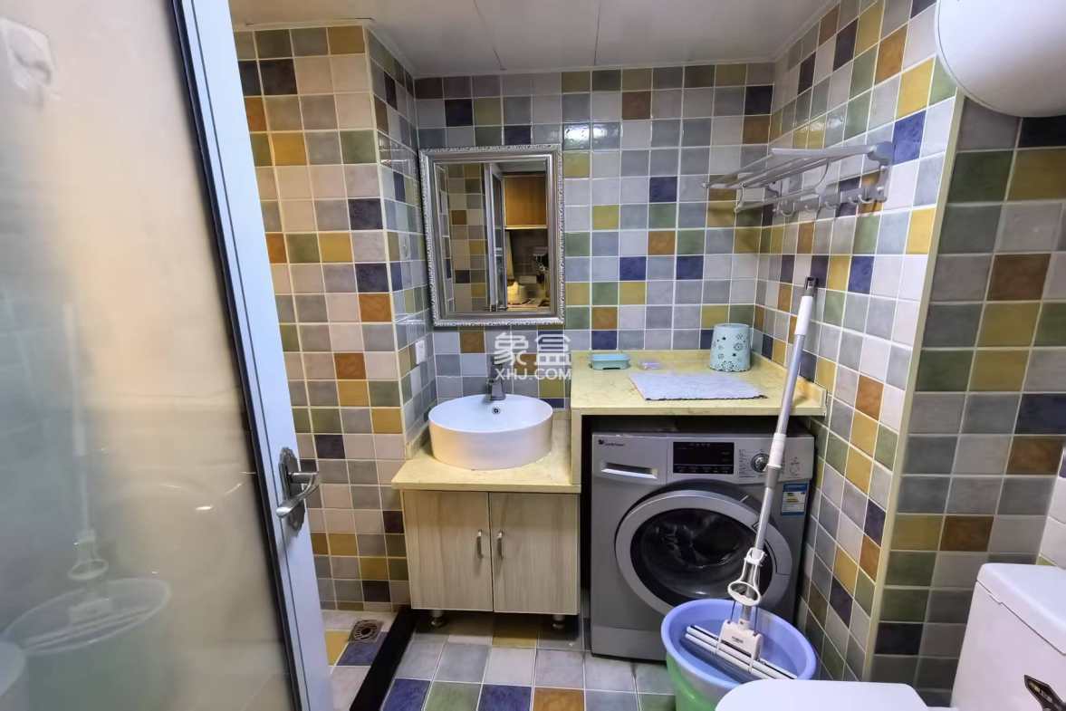 美的城三期  1室1厅1卫    18.0万 美的城三期  1室1厅1卫    18.0万室内图