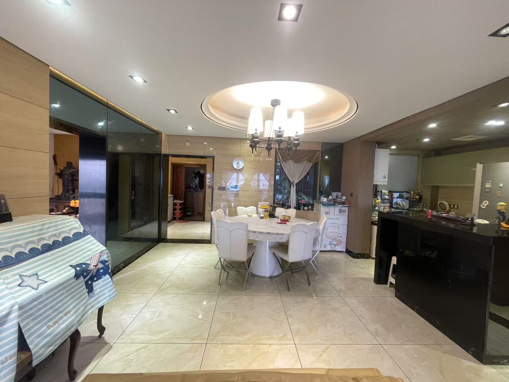 天鹅湖1号 3室2厅2卫 76.0万 天鹅湖1号 3室2厅2卫 76.0万室内图