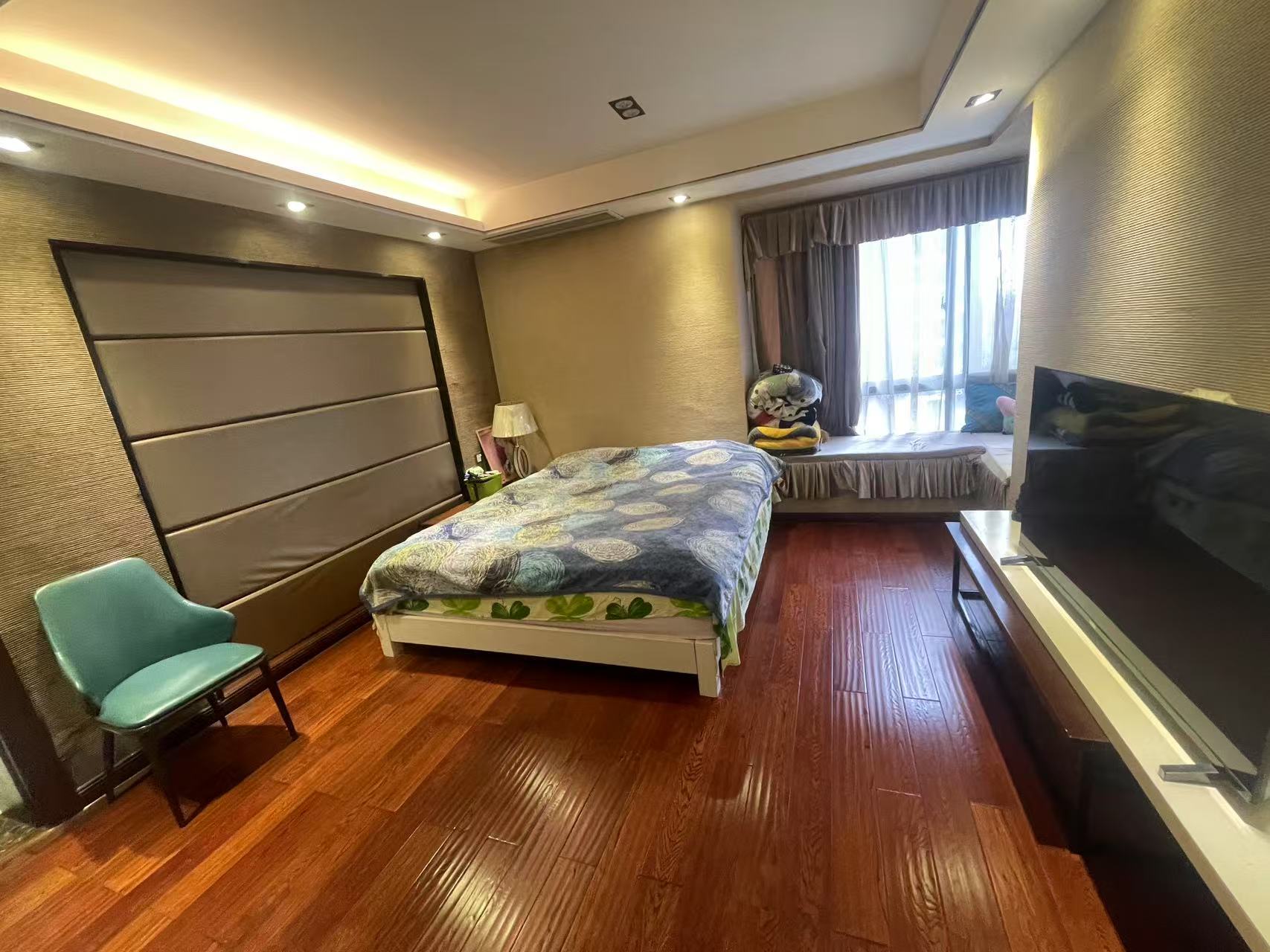 天鹅湖1号 3室2厅2卫 76.0万 天鹅湖1号 3室2厅2卫 76.0万室内图