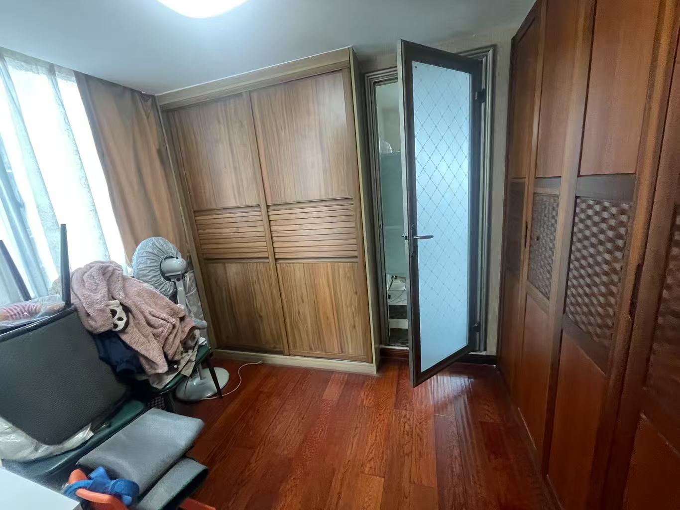 天鹅湖1号 3室2厅2卫 76.0万 天鹅湖1号 3室2厅2卫 76.0万室内图