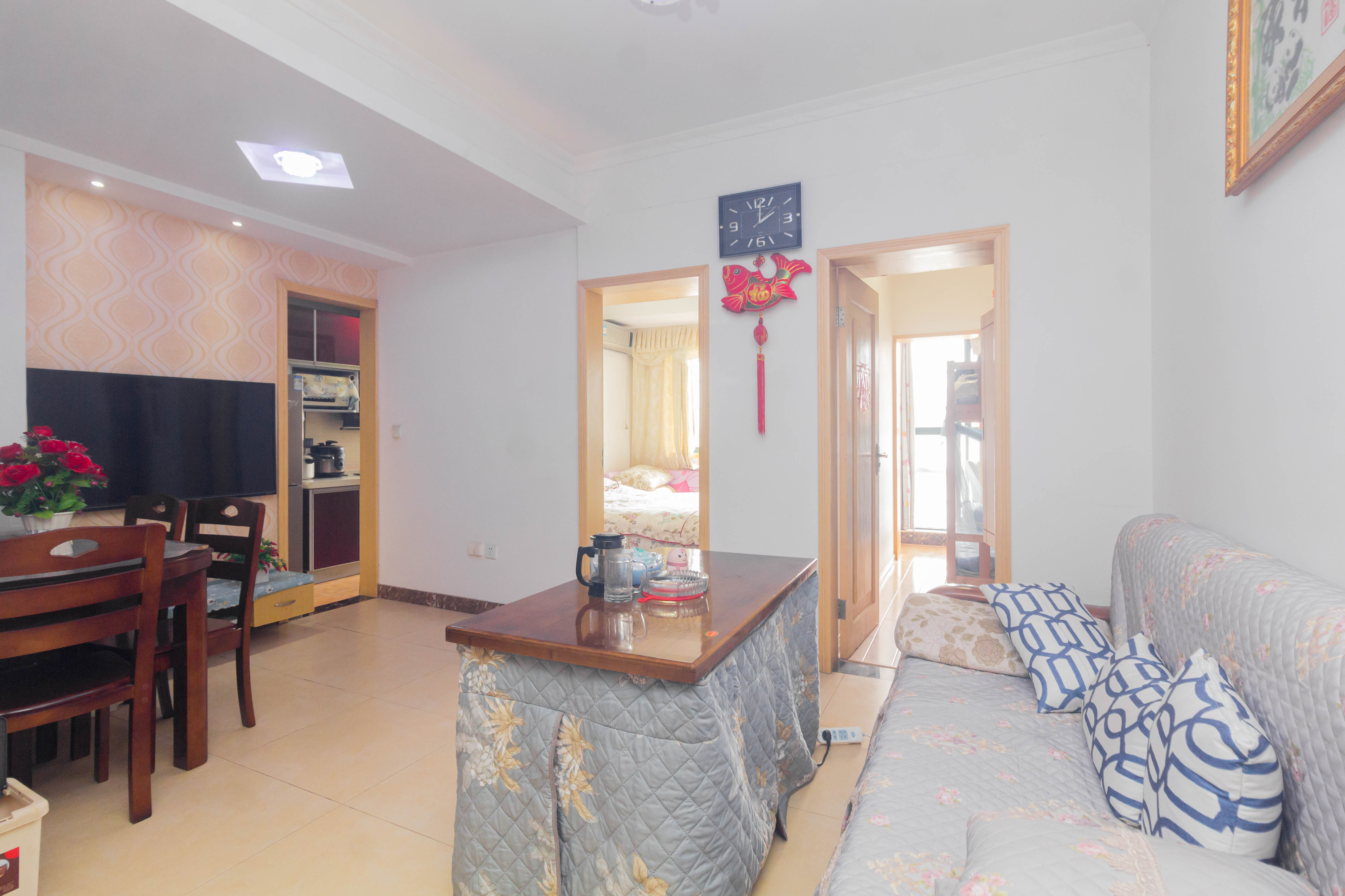 东业早安星城 2室1厅1卫 35.0万 东业早安星城 2室1厅1卫 35.0万客厅