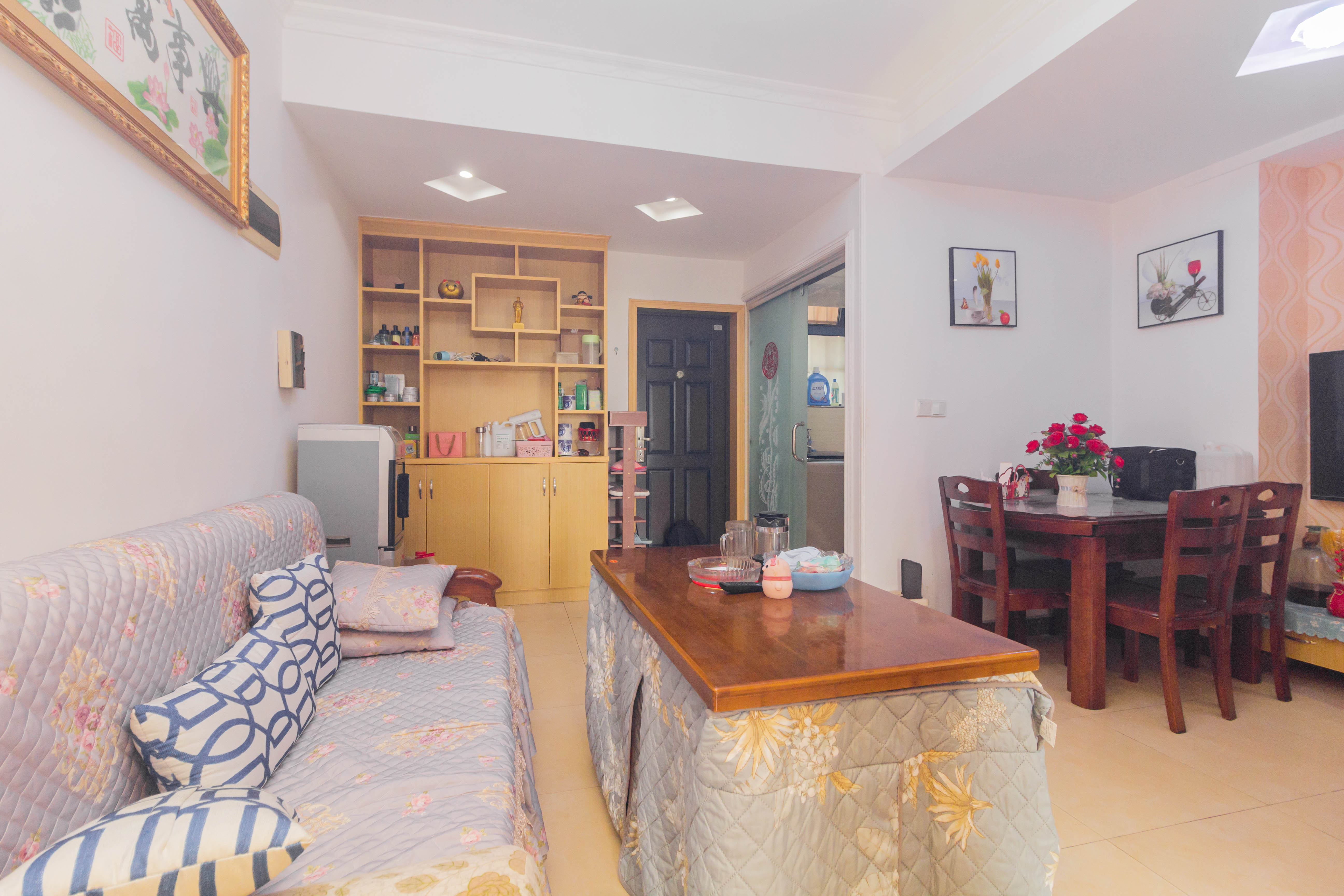 东业早安星城 2室1厅1卫 35.0万 东业早安星城 2室1厅1卫 35.0万客厅