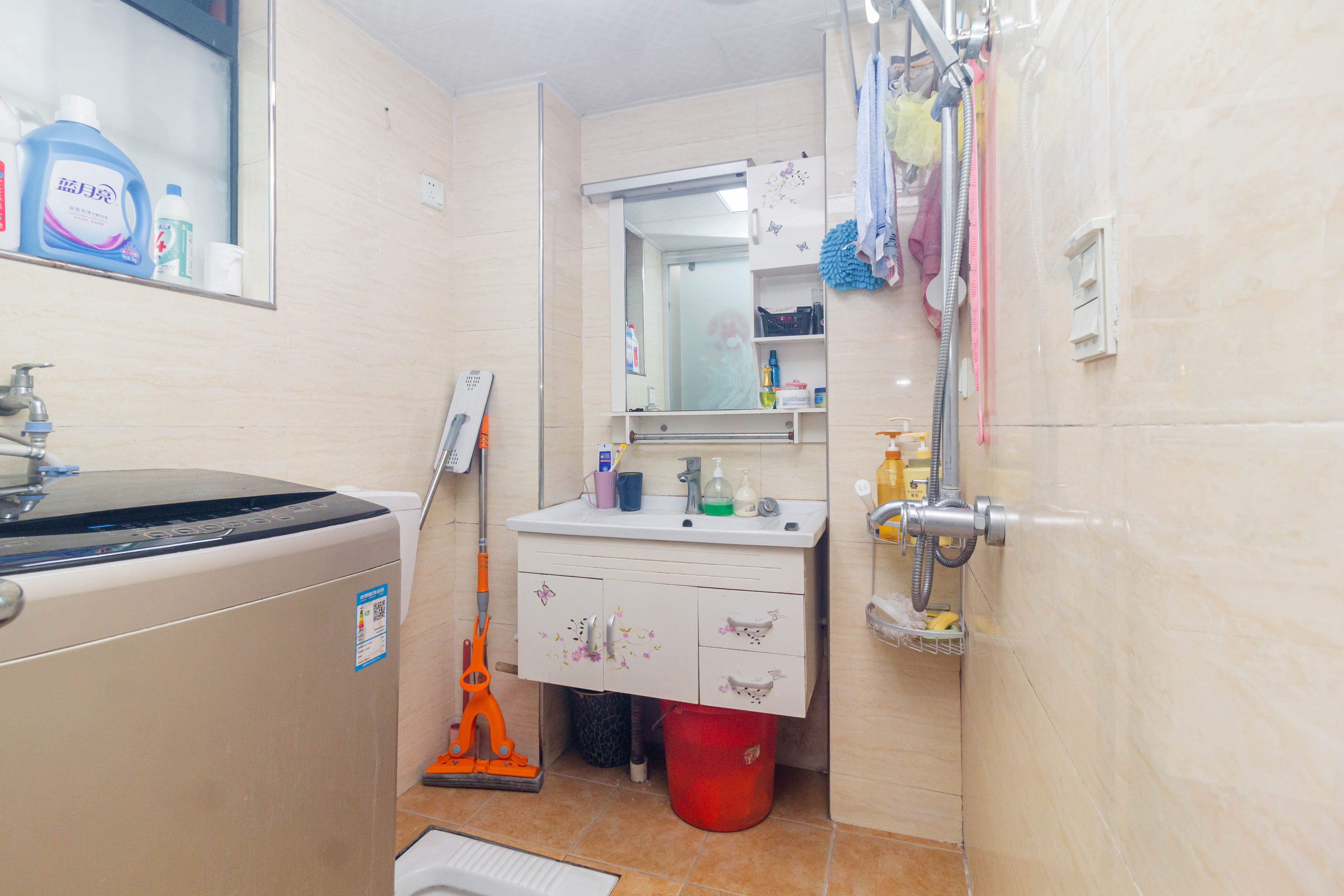 东业早安星城 2室1厅1卫 35.0万 东业早安星城 2室1厅1卫 35.0万卫生间