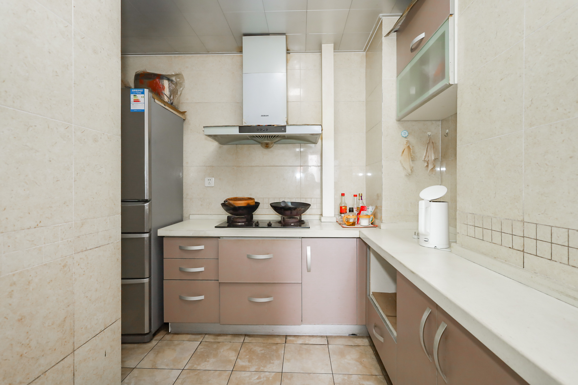 世茂铂翠湾一期  2室2厅1卫    110.0万 世茂铂翠湾一期  2室2厅1卫    110.0万厨房